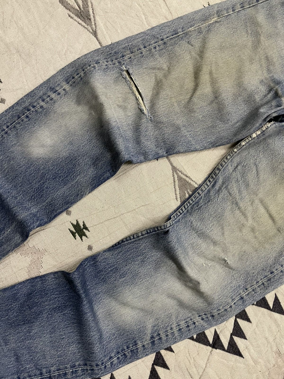 Levi's VINTAGE LEVIS 524 DISTRESSED DENIM JEANS STRAIGHT CUT Size US 30 / EU 46 - 4 Thumbnail
