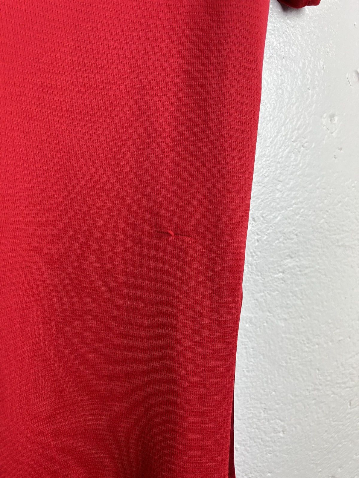 New Balance New Balance x Liverpool Training Betvictor Soccer Jersey Red Size US S / EU 44-46 / 1 - 7 Thumbnail
