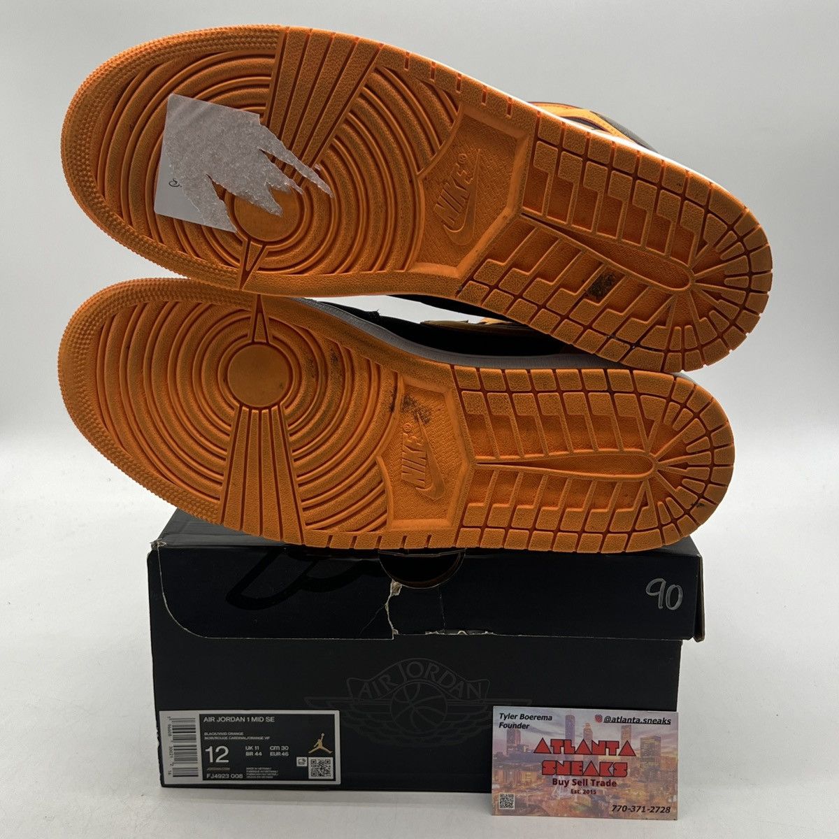 Jordan Brand Air Jordan 1 mid vivid orange Size US 12 / EU 45 - 8 Thumbnail