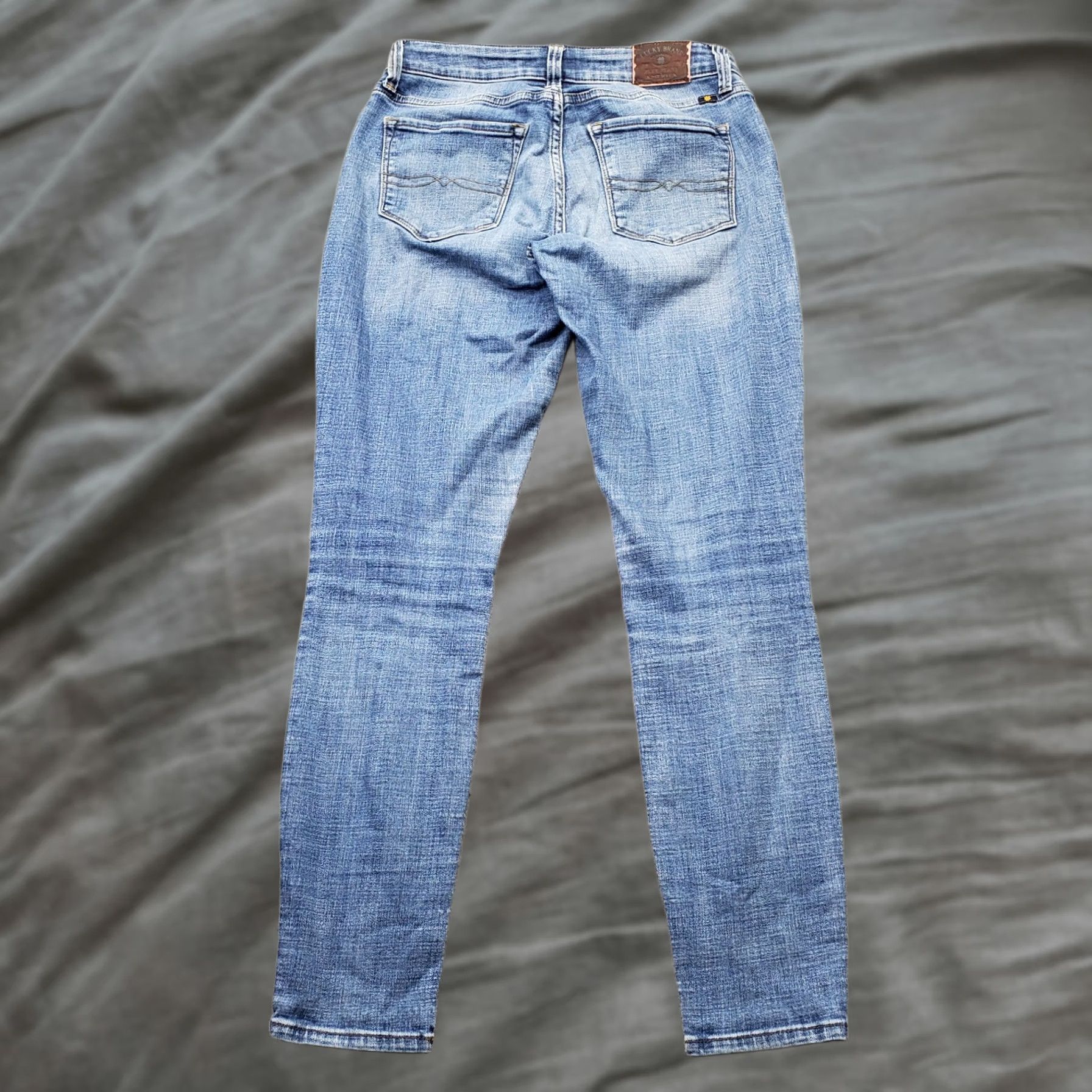 Lucky Brand Lucky Brand Sasha Super Skinny Jeans Womens 4 Blue Denim 27.5 Inseam 5-Pocket Slim Stretch Casual Streetwear Womens 4/27 Denim Blue Jeans Size 27" / US 4 / IT 40 - 1 Thumbnail