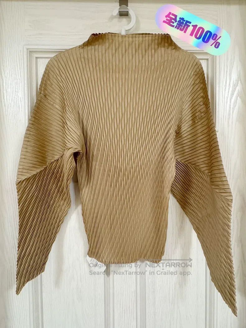 Issey Miyake Issey Miyake Gold Large Fish Scale Top Size M / US 6-8 / IT 42-44 - 1 Thumbnail