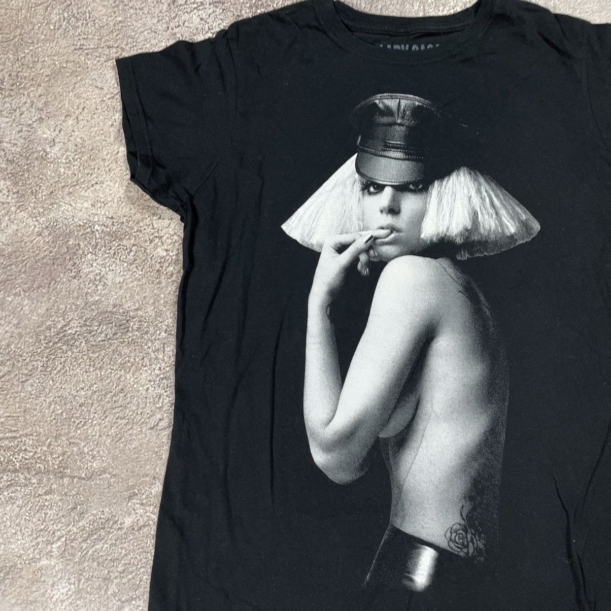 Vintage VINTAGE Y2K TEE BAND SEXY LADY GAGA FACE ART Size M / US 6-8 / IT 42-44 - 2 Thumbnail