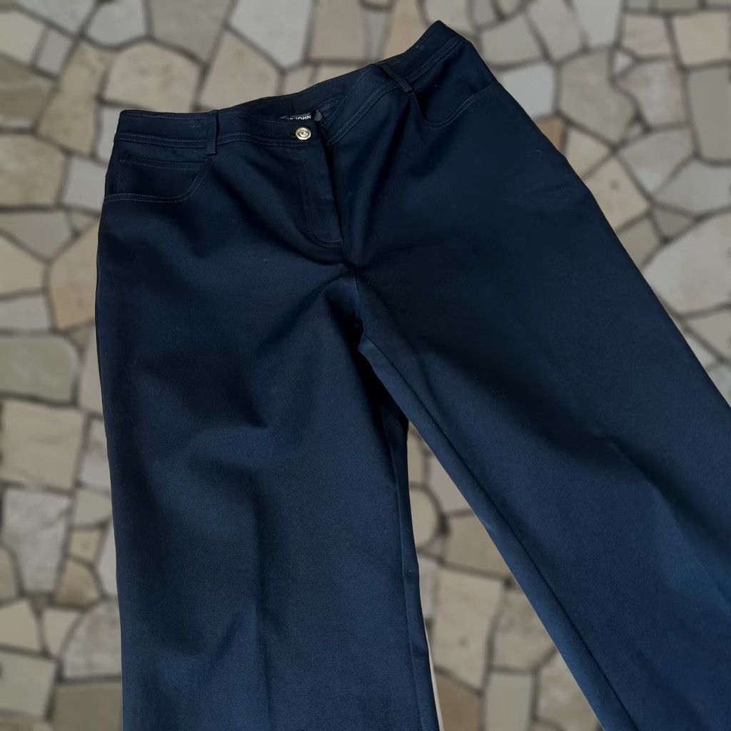 St. John ST. JOHN Caviar 5 Pocket Pant Women’s 10 Black Knit Flat Front Zipper Logo Stretch Dress Pants Size 32" / US 10 / IT 46 - 1 Thumbnail