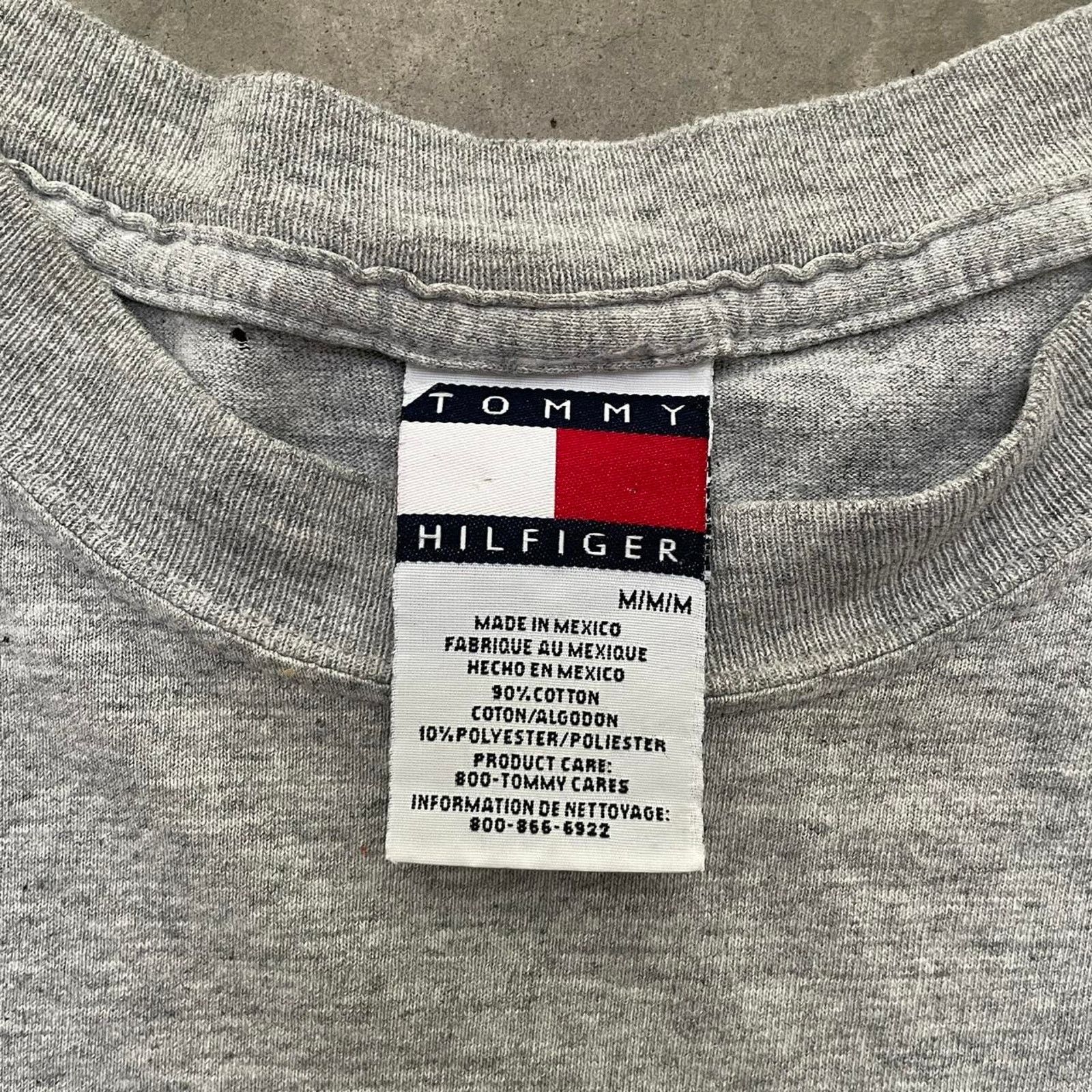 Tommy Hilfiger Vintage Tommy Hilfiger Grey Spell-out Logo T-shirt Size US M / EU 48-50 / 2 - 4 Thumbnail