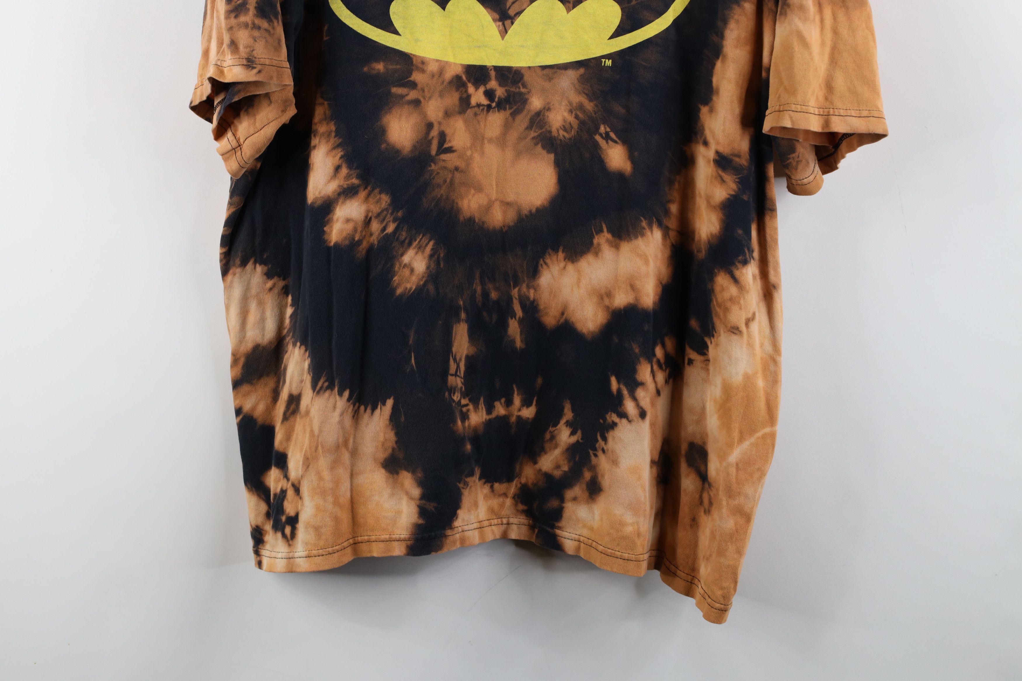 Vintage Vintage DC Comics Wash Batman Symbol Short Sleeve T-Shirt Size US XL / EU 56 / 4 - 3 Thumbnail
