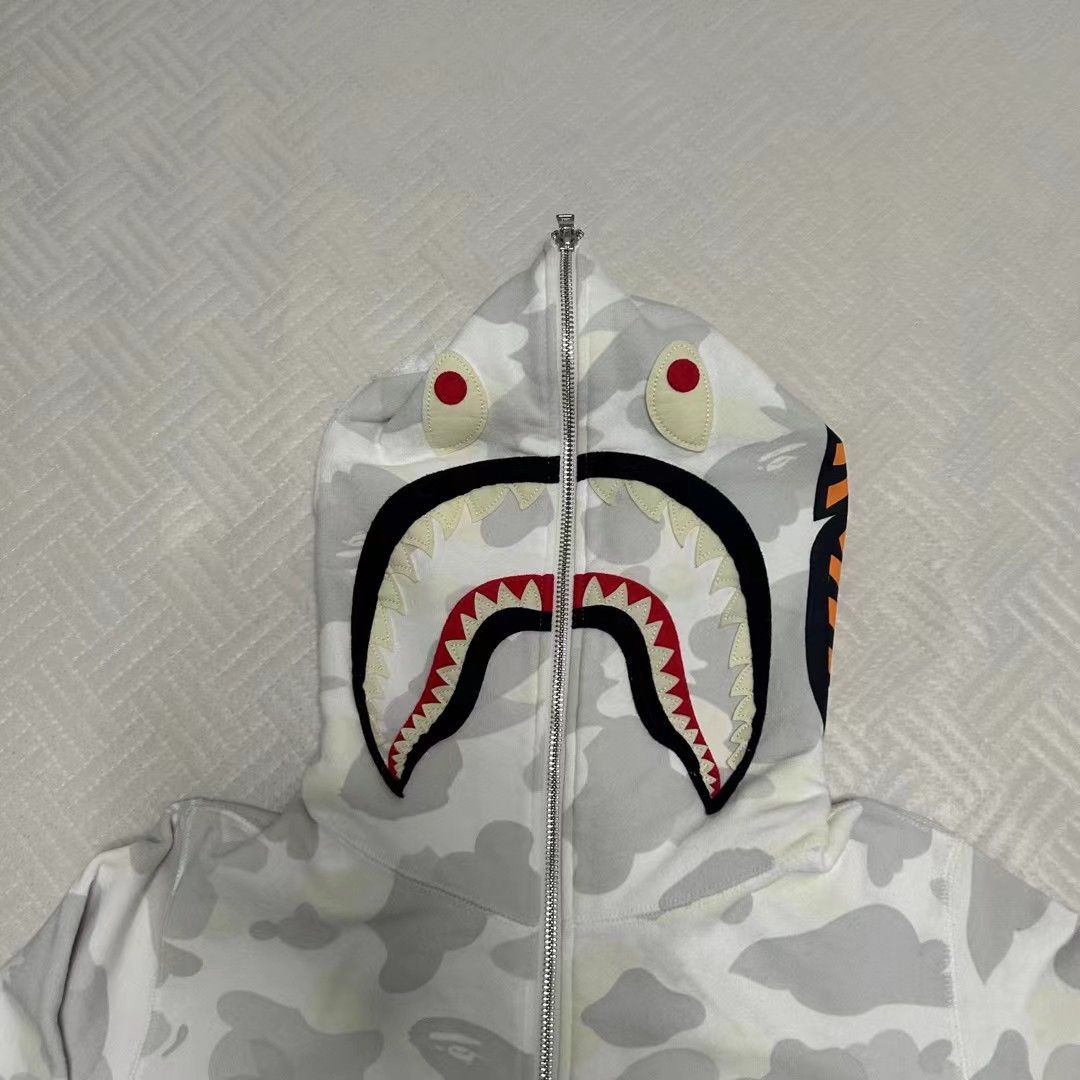 Bape LUMINOUS SHARK FULL ZIP HOODIE Size US M / EU 48-50 / 2 - 2 Thumbnail