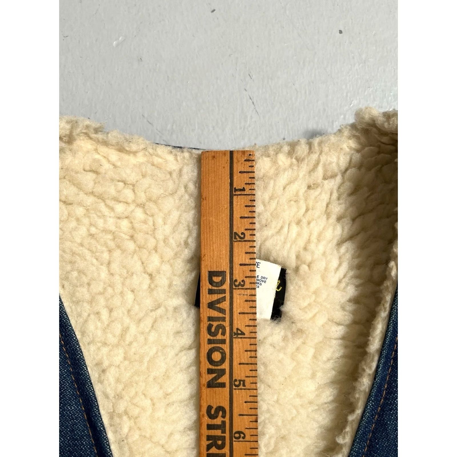 Wrangler Vintage Wrangler Denim Vest USA Shearling Lined Western 14oz VL561NV XL Size US XL / EU 56 / 4 - 2 Thumbnail