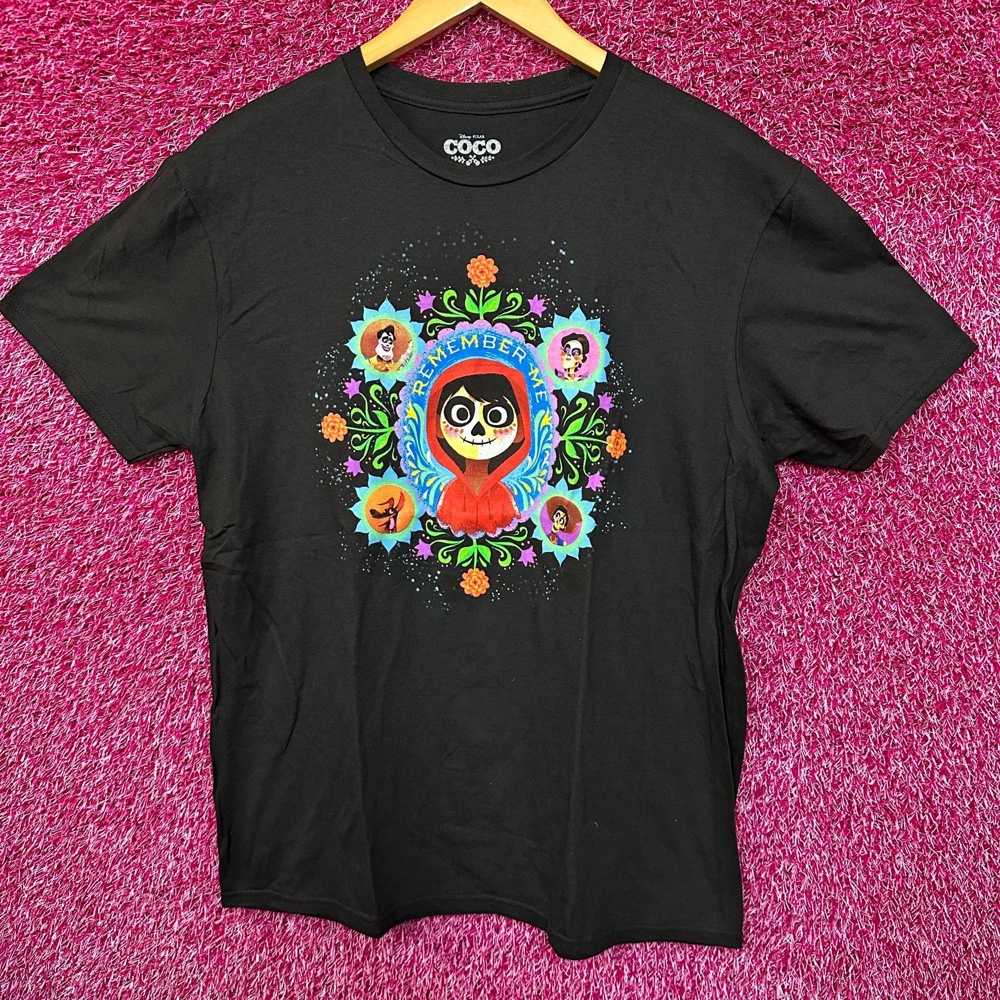 Disney Coco Remember Me Marigolds Disney Pixar Animated Movie Tee L Size US L / EU 52-54 / 3 - 1 Thumbnail