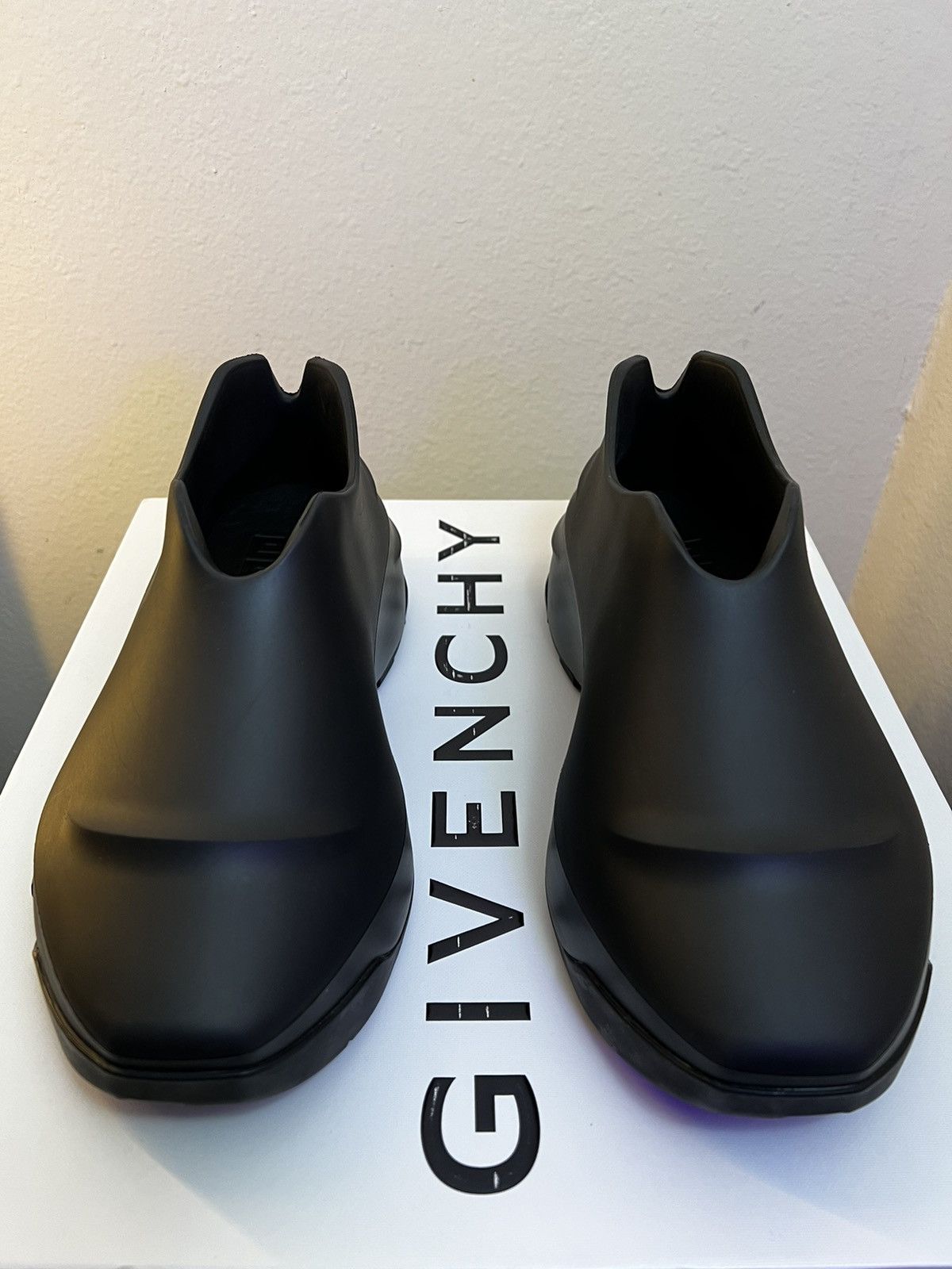 Givenchy × MMW Givenchy Monumental Mallow Show Low Shoes Size US 8 / EU 41 - 3 Thumbnail