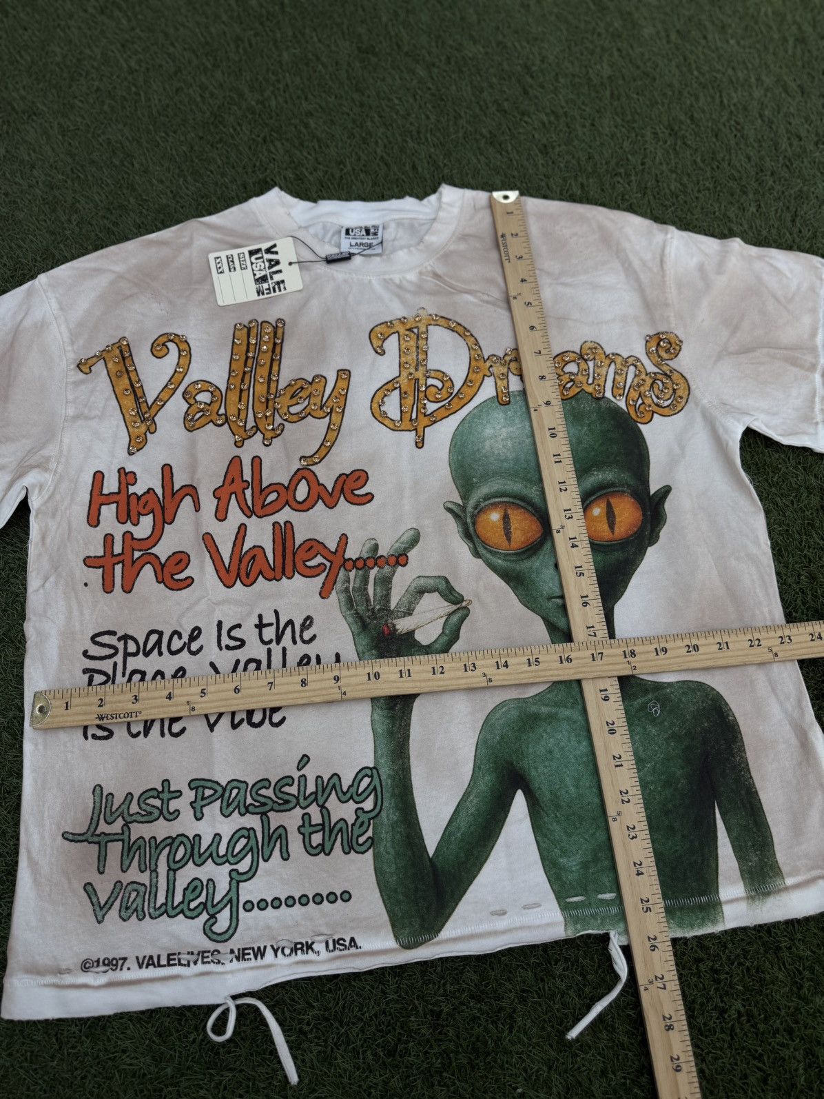 Vale Valley Dreams Aliens Tee Size Large (NEW) Size US L / EU 52-54 / 3 - 5 Thumbnail
