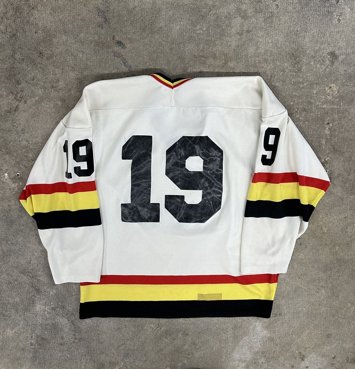 Ccm Vintage 90s CCM Vancouver Canucks Hockey Jersey #19 READ Size US L / EU 52-54 / 3 - 2 Thumbnail
