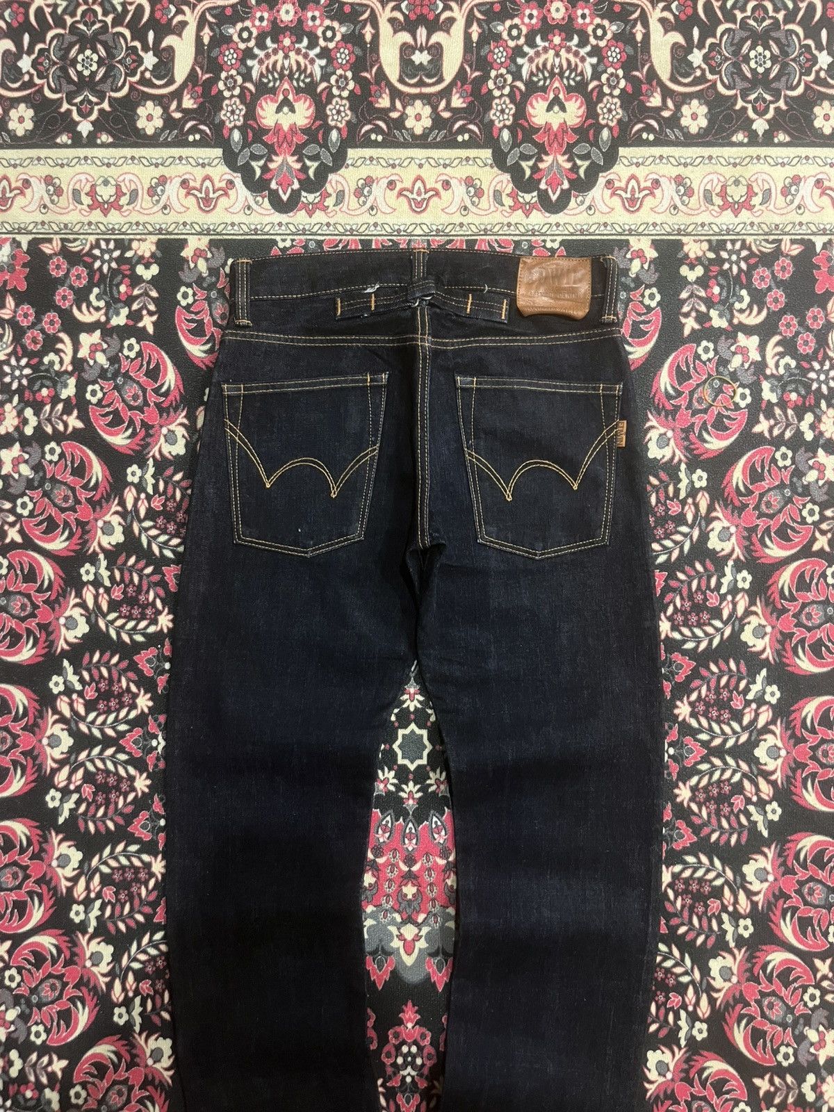 Edwin Edwin Made in Japan Raw Indigo Buckle Back Selvedge Jeans Size US 27 - 7 Thumbnail