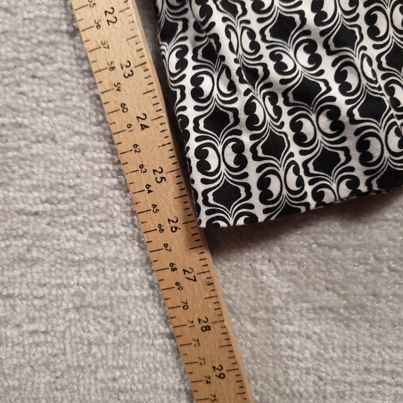 Talbots Talbots Womens 8 Petite Pants Black White Geometric Stretch Button Front Pockets Size 30" / US 8 / IT 44 - 6 Thumbnail