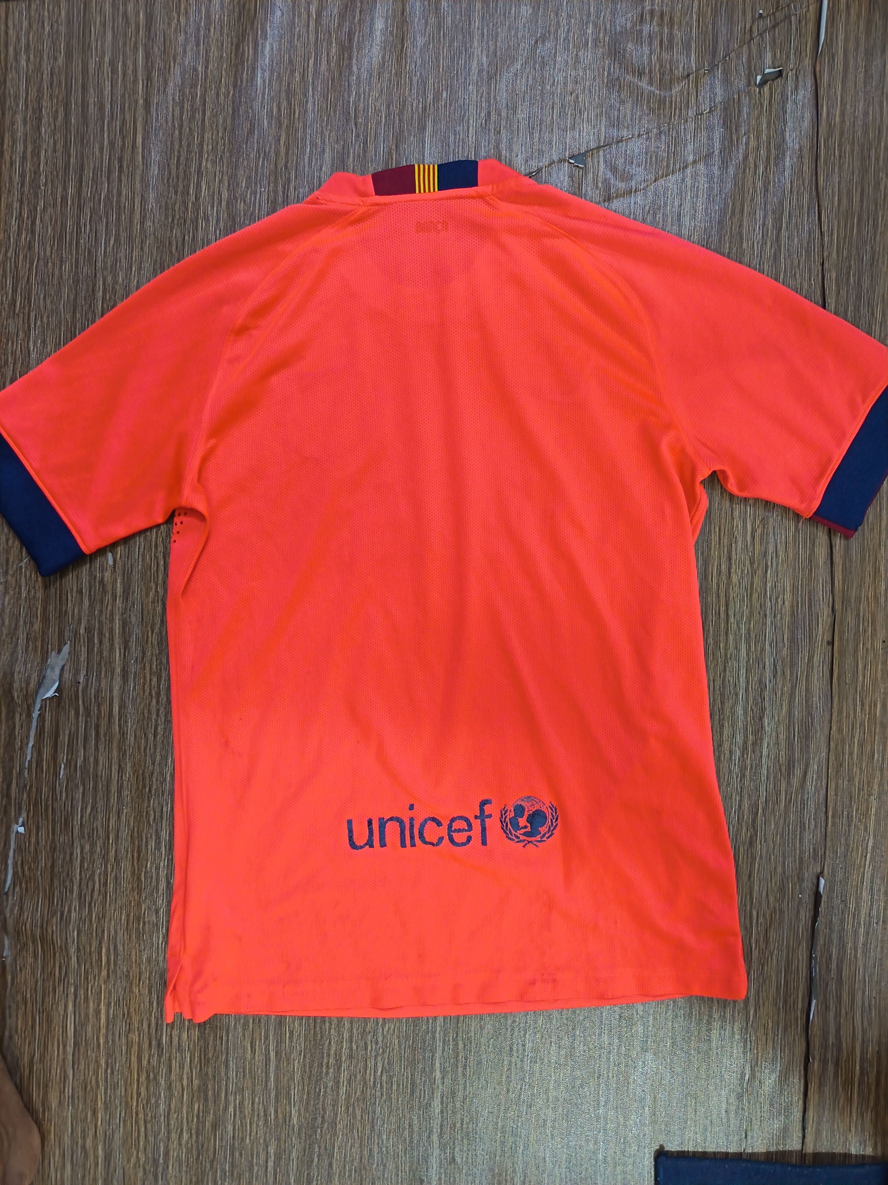 Other Barcalona away kit 2014/2015 bootleg Size US M / EU 48-50 / 2 - 2 Thumbnail