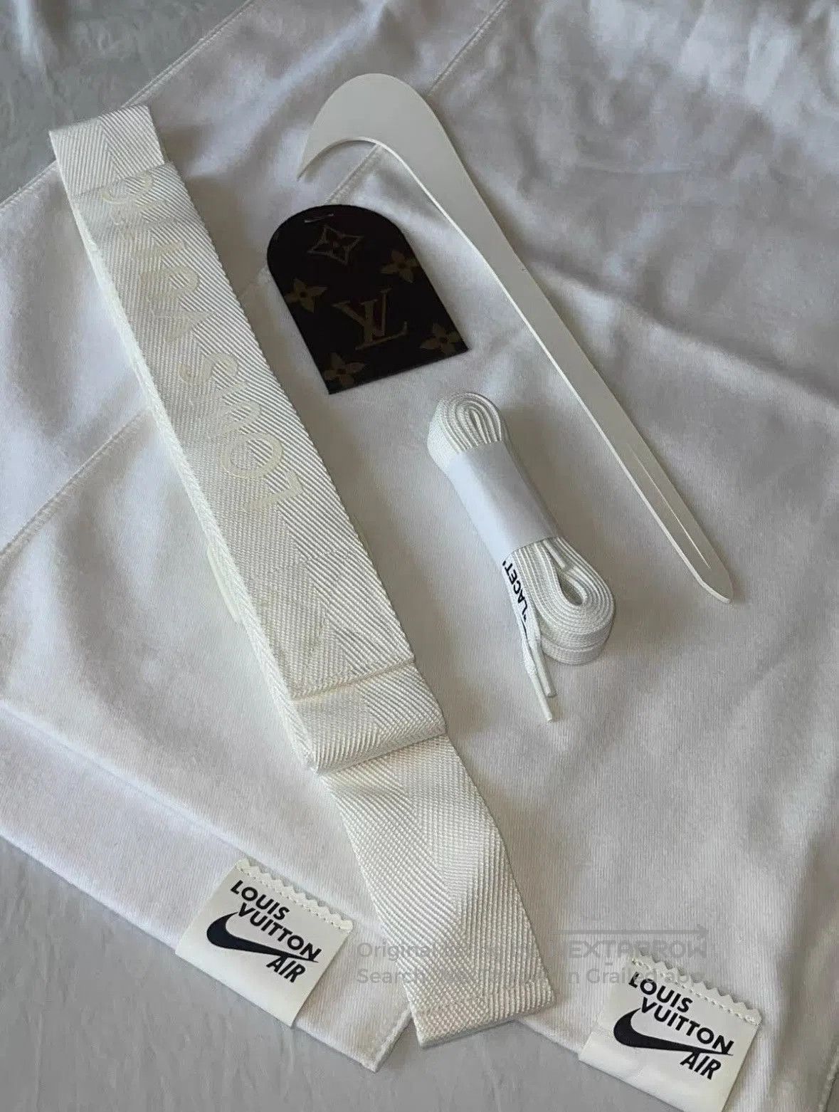 Louis Vuitton Nike x Louis Vuitton White Air Force 1 Sneakers 0079. Size US 8.5 / EU 41-42 - 8 Thumbnail