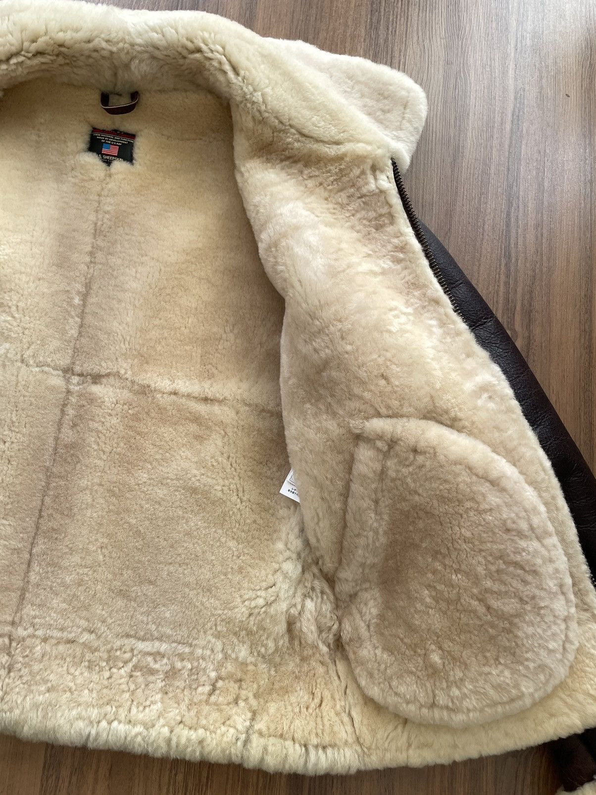 Schott Wind Armour B-3 US Sheepskin Bomber Flight Jacket Size US M / EU 48-50 / 2 - 11 Thumbnail