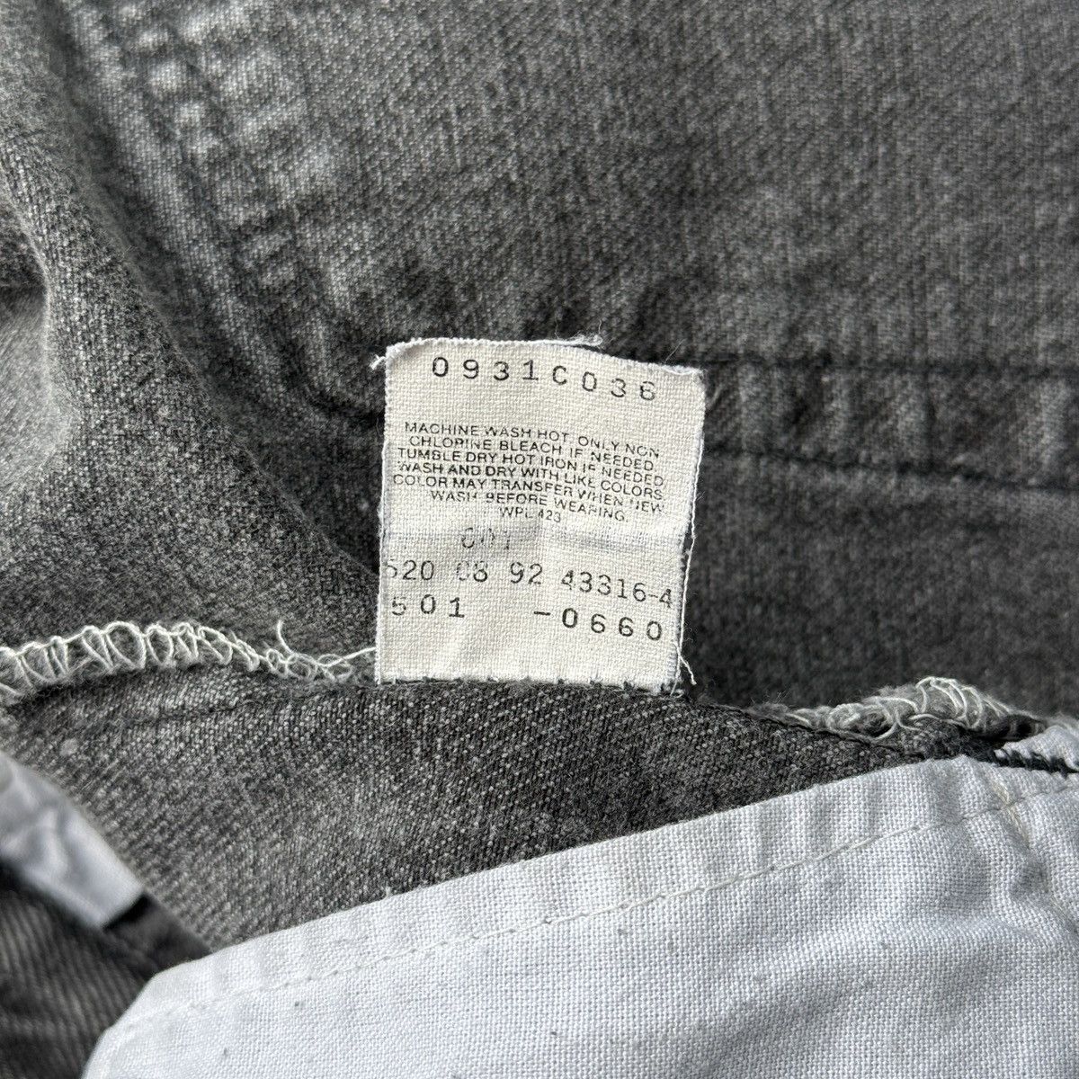 Vintage 90s Faded Black Levi's 501 Jeans ERD Grunge Chrome USA Size US 34 / EU 50 - 10 Thumbnail