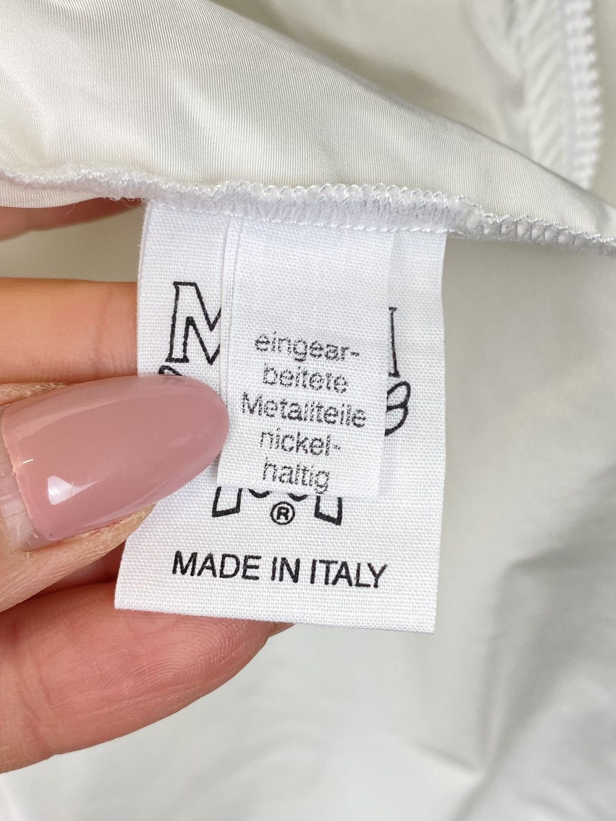 Vintage Vintage MCM Sports Rain Coat Men’s Luxury Size 42 White Top Size US XS / EU 42 / 0 - 12 Thumbnail