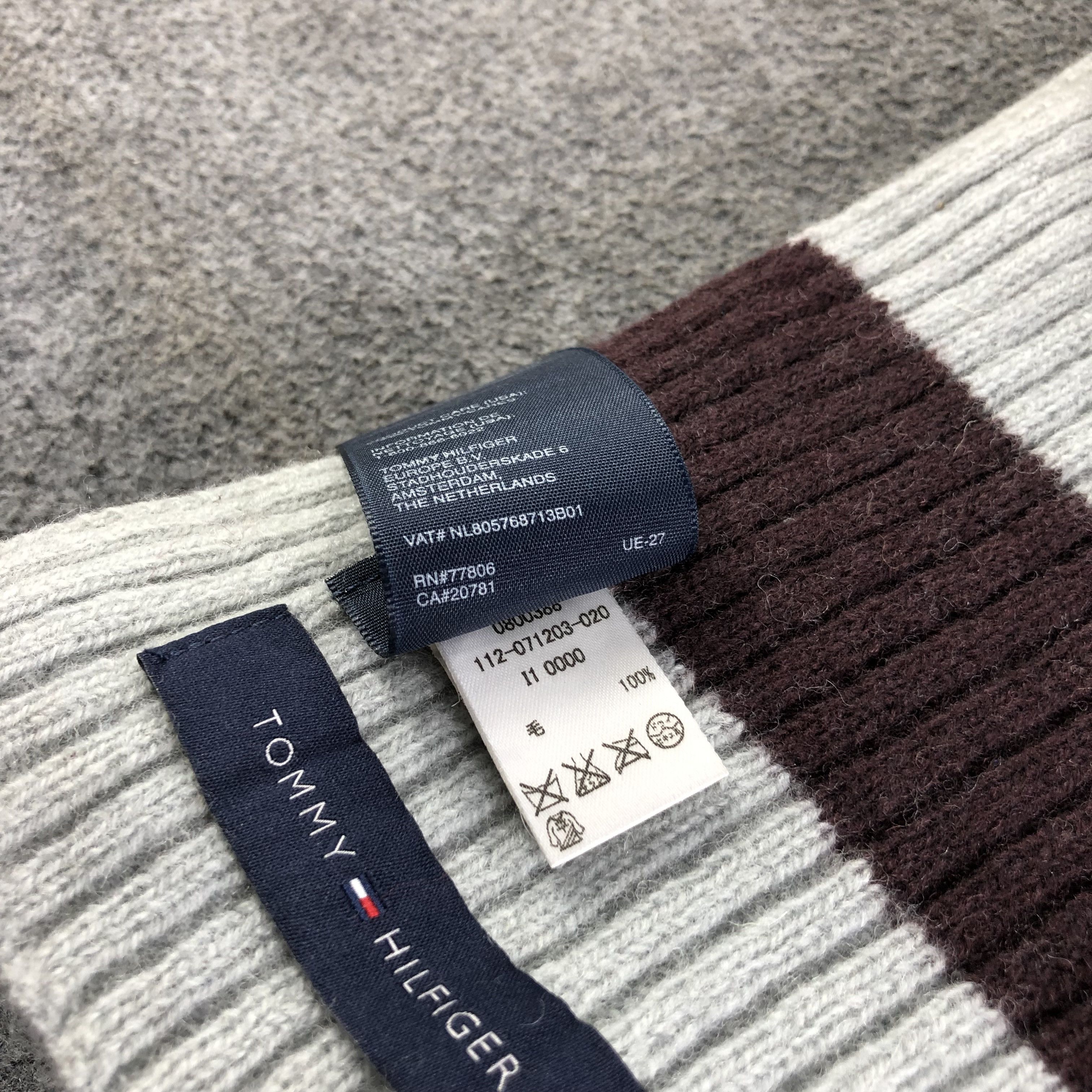 Tommy Hilfiger Tommy Hilfiger Pleated Wool Scarf Muffler V1061 Size ONE SIZE - 7 Thumbnail