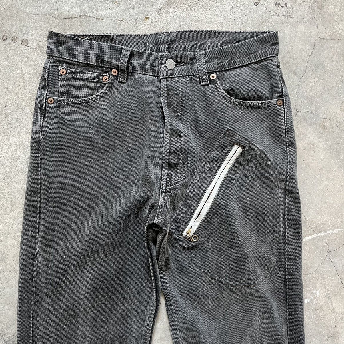 Levi's Vintage Clothing 90s Levi’s 501 Fade Black Sonic Lab Rebuild Slim Jeans Size US 30 / EU 46 - 2 Thumbnail