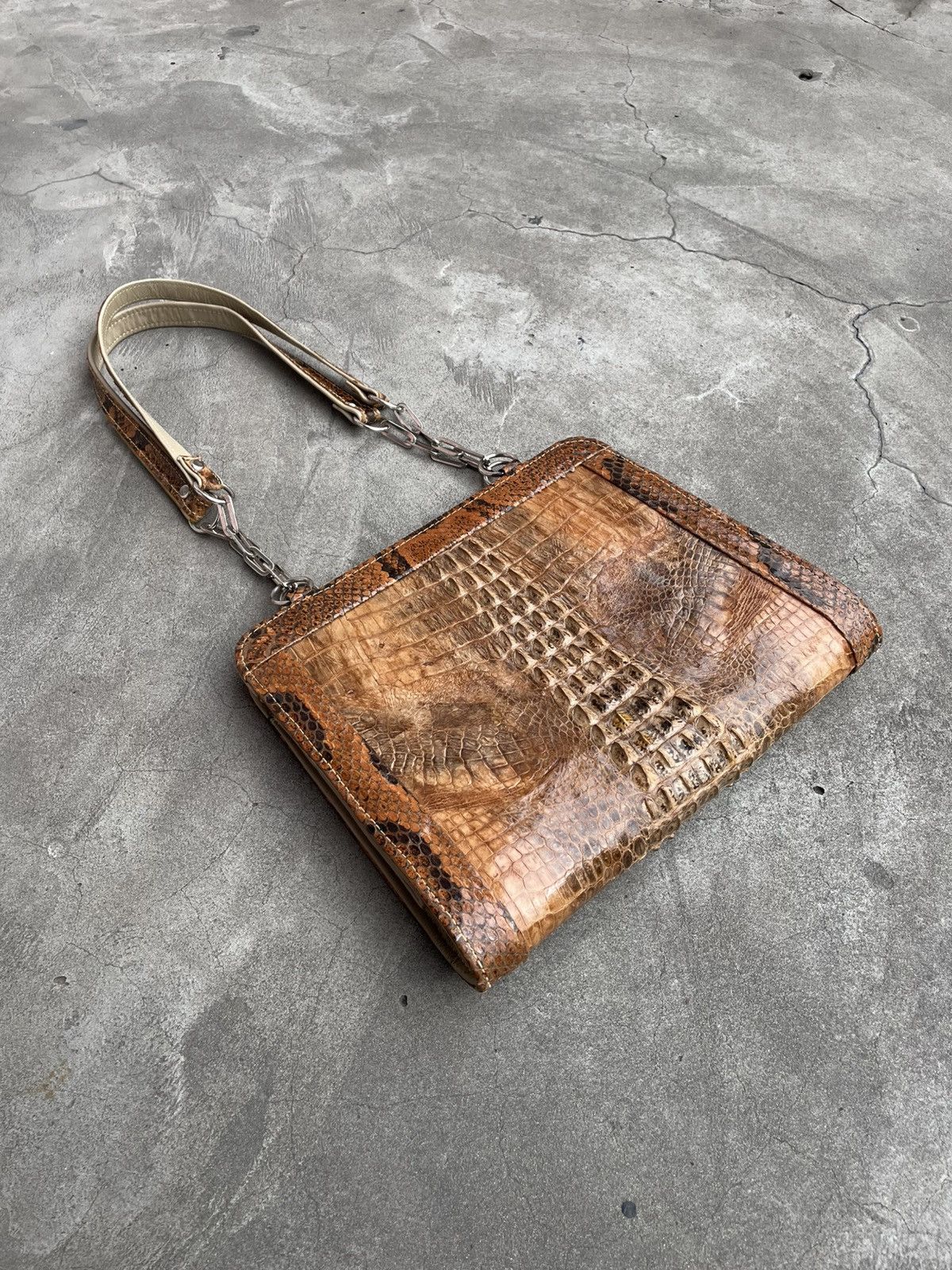 Vintage Shaped Crocodile’s Ridge & Python Snakeskin: Genuine Vintage Size ONE SIZE - 7 Thumbnail