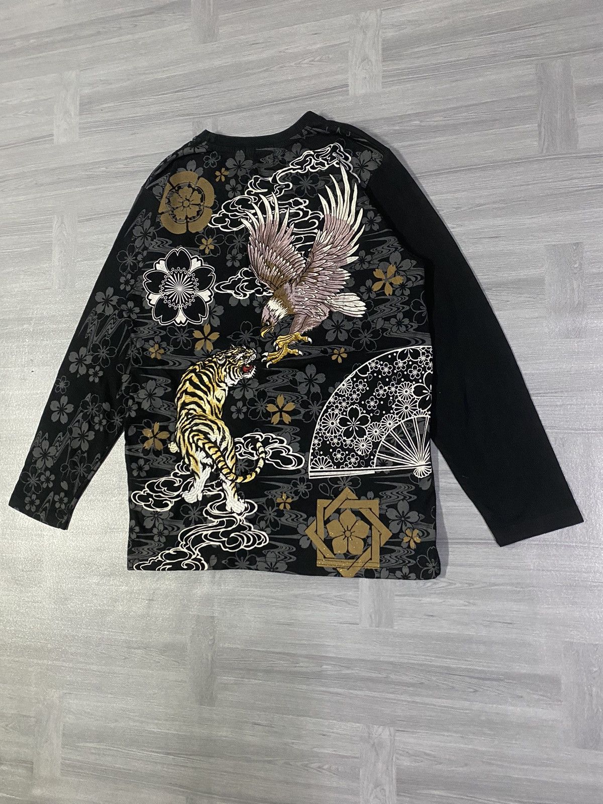 Japanese Brand Fugutaiten Embroidery Tiger Vs Eagles Symbol of Yakuza Gang Size US M / EU 48-50 / 2 - 2 Thumbnail