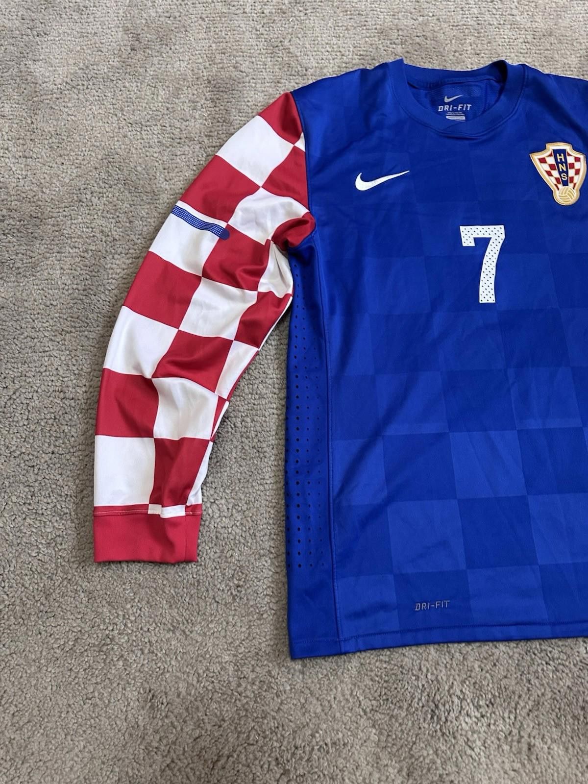 Nike 2010-2012 Nike Croatia #7 Rakitić Away Player Match Issue Size US L / EU 52-54 / 3 - 2 Thumbnail