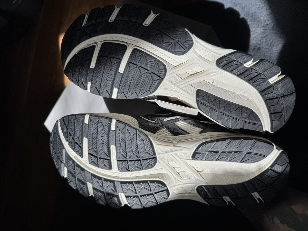 Asics ASICS Gel Kayano 20 HAL Studios “Bone” Size US 10.5 / EU 43-44 - 4 Thumbnail