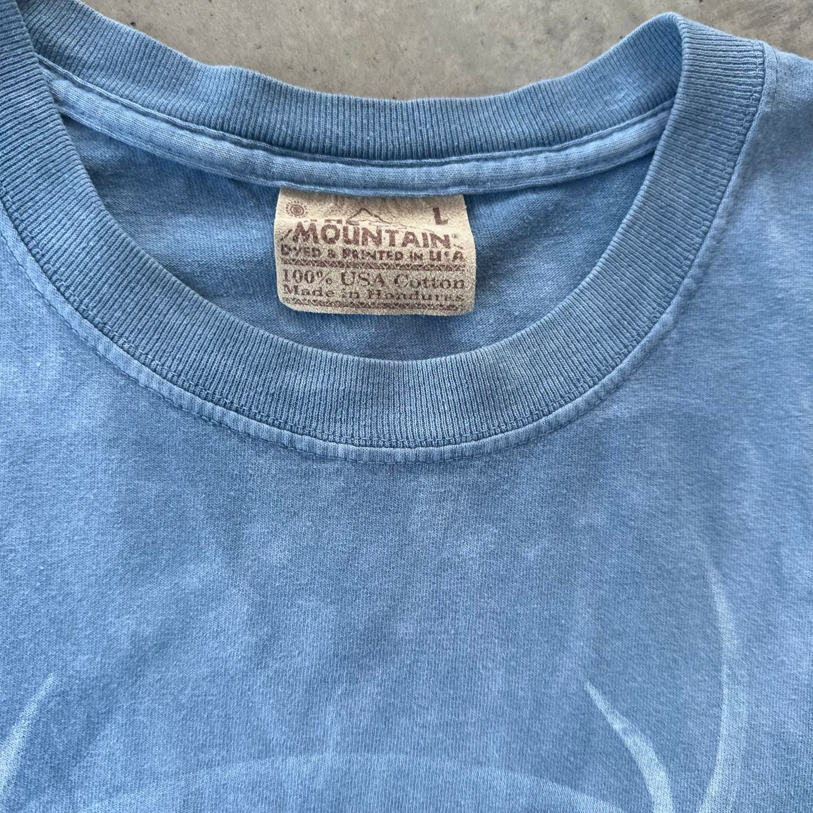 The Mountain 2003 Native American the mountain light blue tee Size US L / EU 52-54 / 3 - 3 Thumbnail