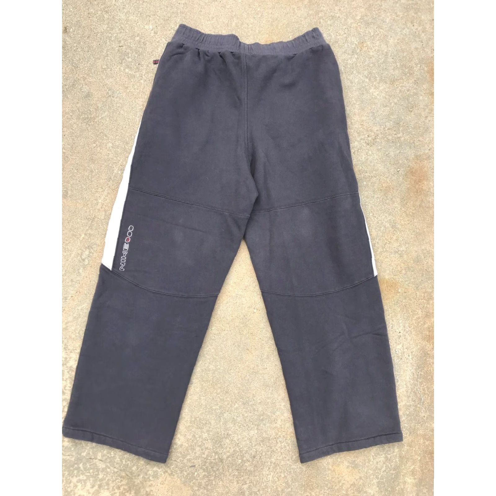 Nike VINTAGE Nike Sweatpants Men's XL Gray Striped 90s Joggers Embroidery Activewear Size US 36 / EU 52 - 5 Thumbnail