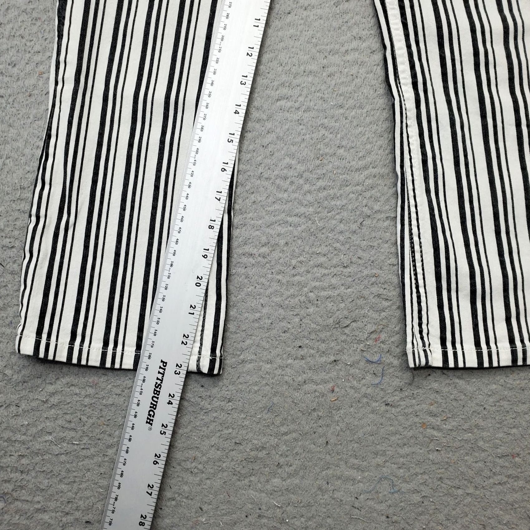 Urban Outfitters Urban Outfitters Jeans Womens Size 28 Multicolor Striped Kick Flare Pocket 5-Pocket Front Flat Women's Jeans Size 28" / US 6 / IT 42 - 4 Thumbnail