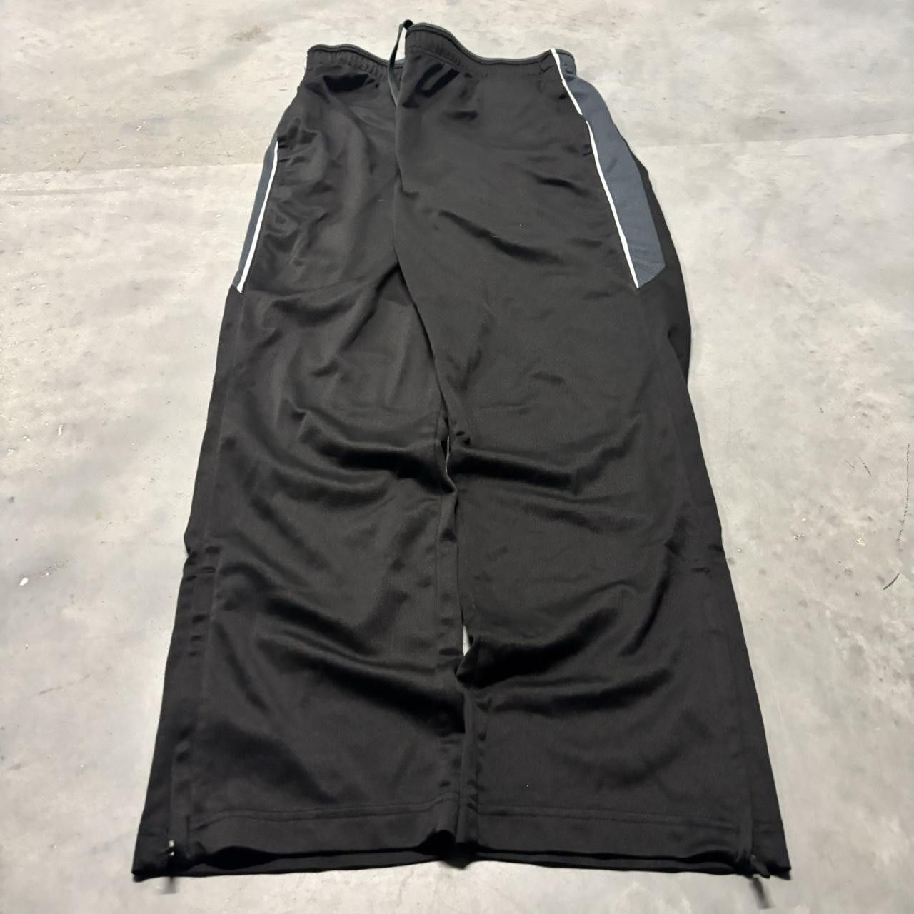 Japanese Brand × Vintage Crazy Vintage Y2K/2000s Black Streetwear Drill Essential Track Pants! Size US 32 / EU 48 - 2 Thumbnail