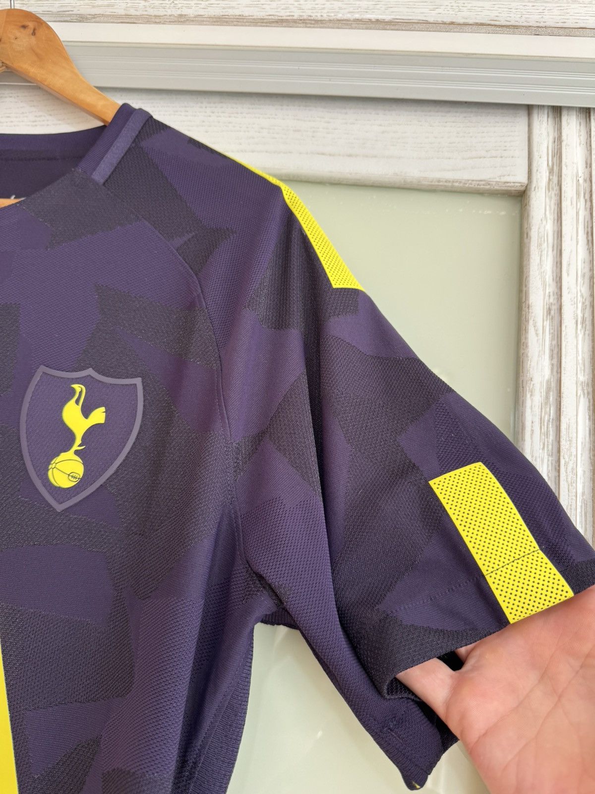 Nike Tottenham Hotspur 2017-2018 Player Issue Soccer Jersey Kit Size US XL / EU 56 / 4 - 8 Thumbnail