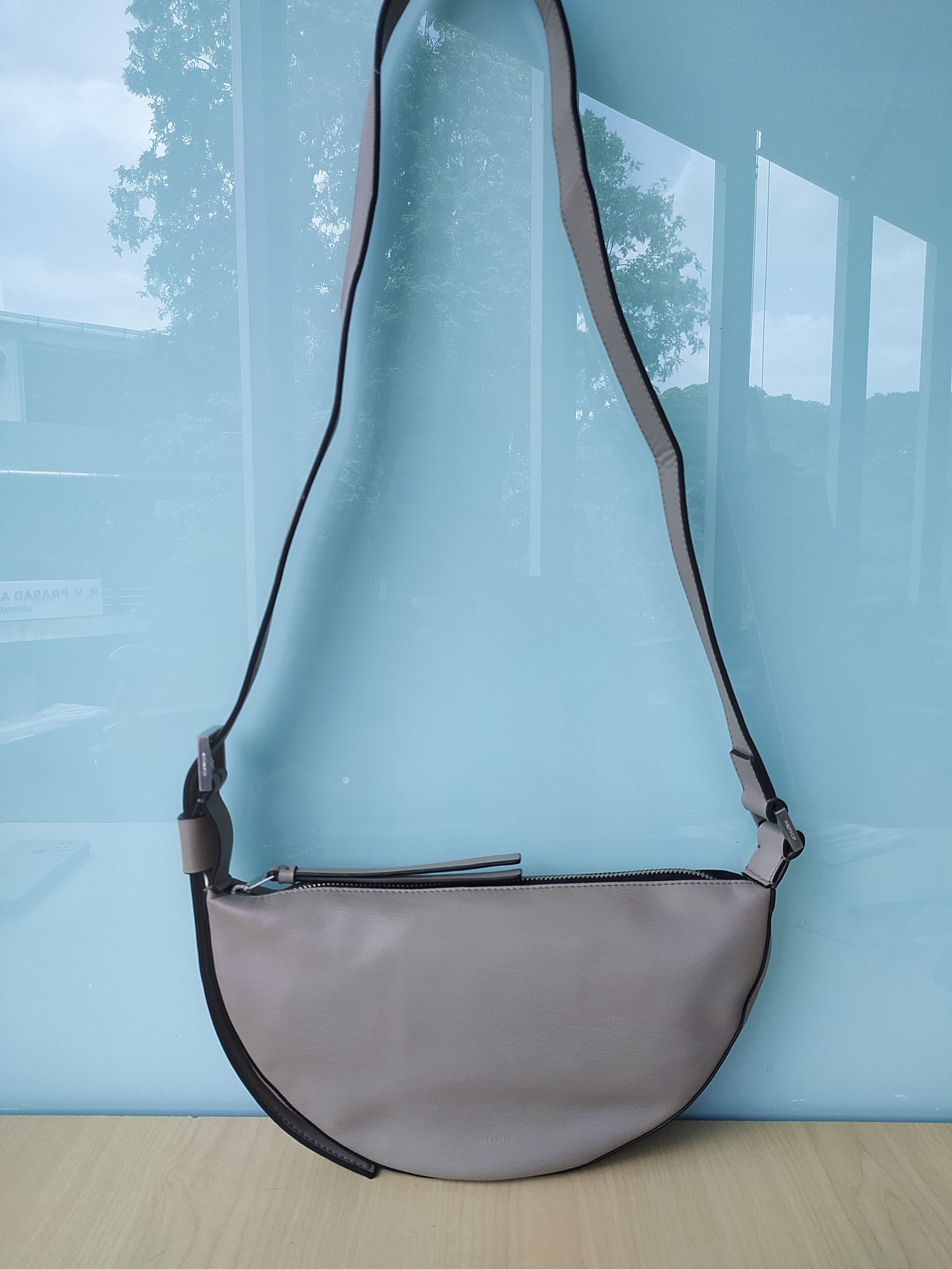 Allsaints AllSaints Leather CrossBody Sling Bag Free Shipping FTP/8015 Size ONE SIZE - 1 Thumbnail