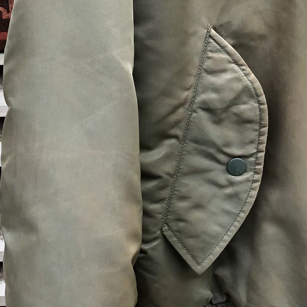 Vintage Vintage Sun Faded Ma-1 Bomber Jacket By Uniqlo Size US L / EU 52-54 / 3 - 6 Thumbnail