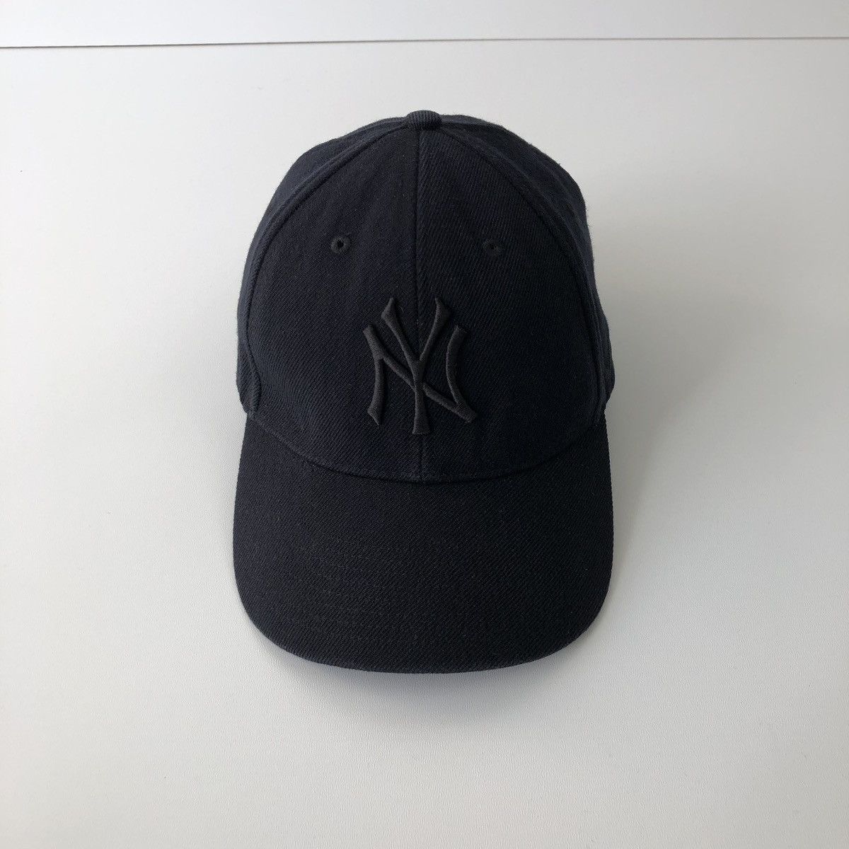 New York Yankees Nike Team NY 05’ New York Yankees Vintage Wool Cap Black Size ONE SIZE - 2 Thumbnail