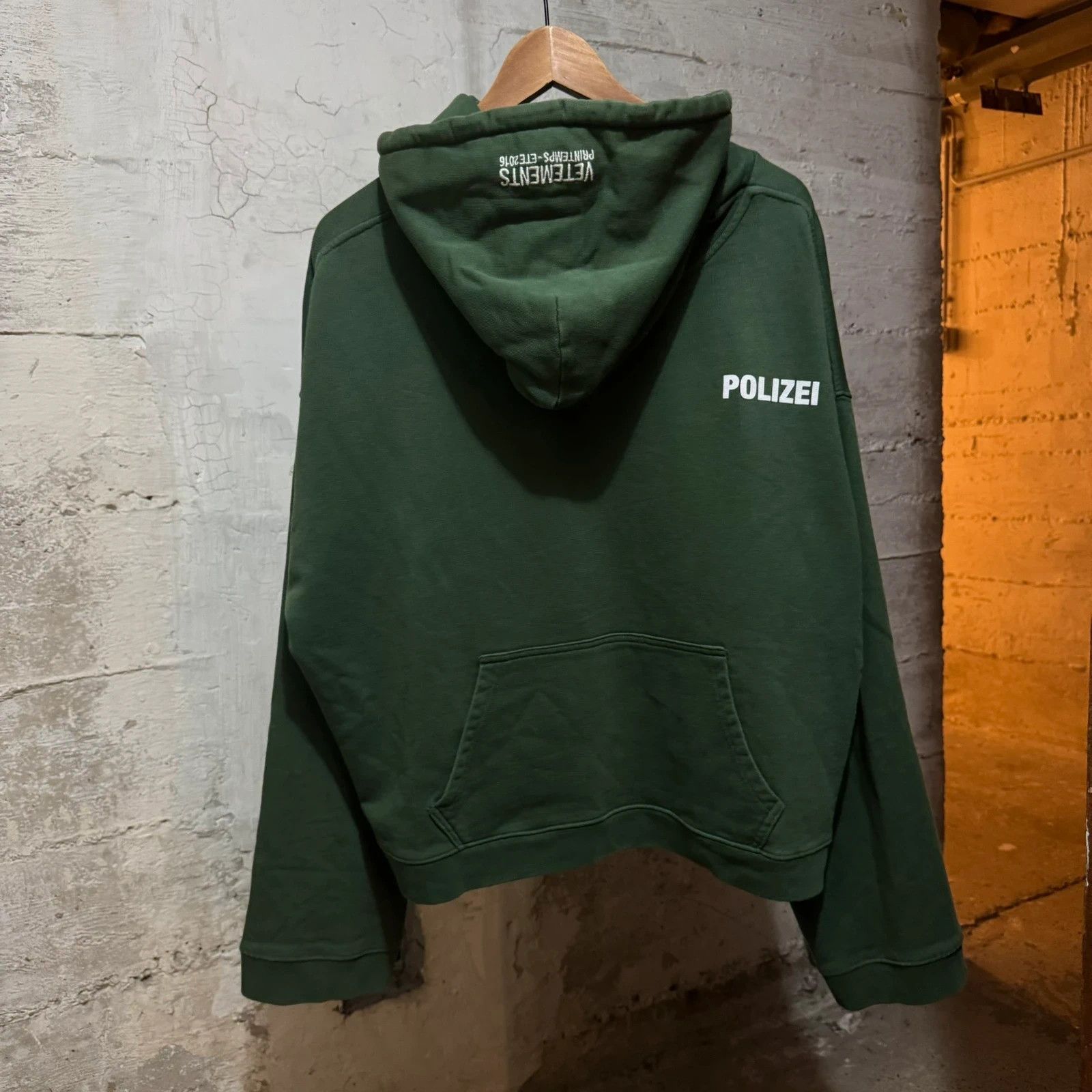 Vetements S/S 16 Vetements reversible “Polizei” cropped hoodie Size US M / EU 48-50 / 2 - 7 Thumbnail