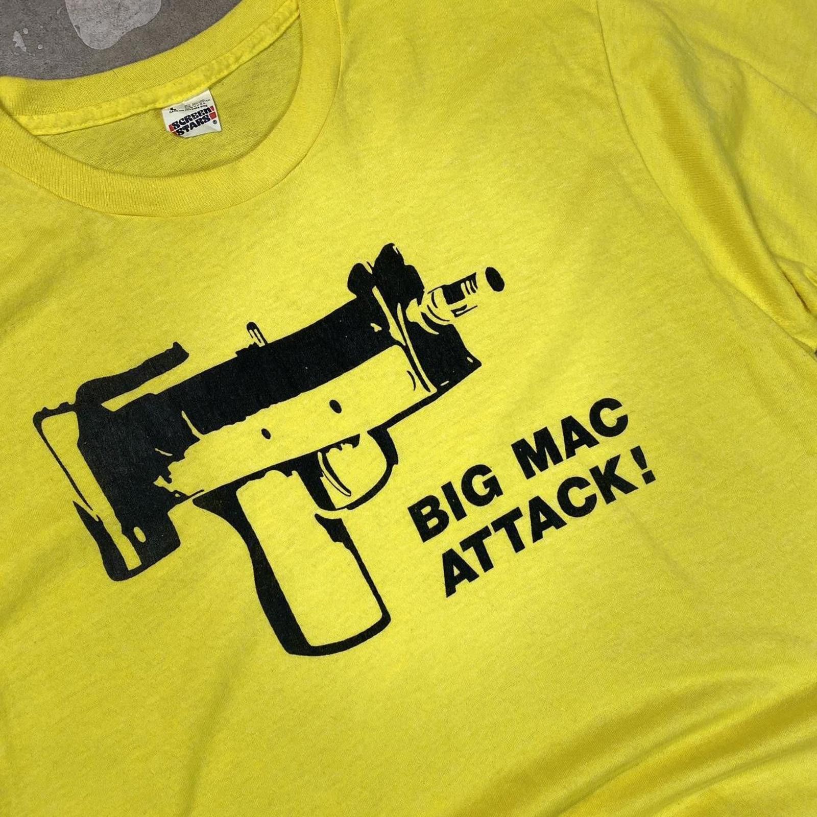 Other Vintage “Big Mac Attack” Mac 11 graphic T shirt 80s Size US L / EU 52-54 / 3 - 2 Thumbnail