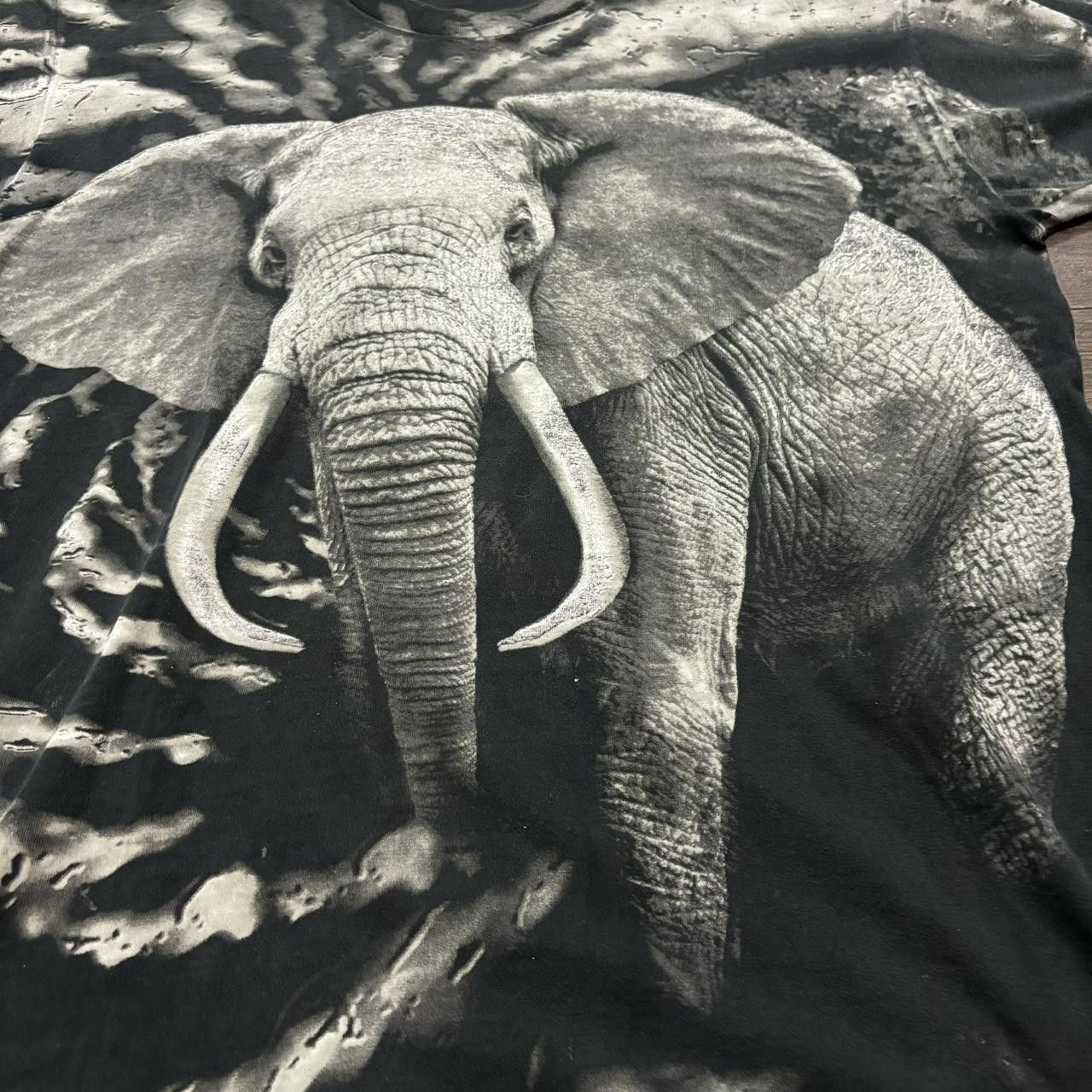 Designer vintage elephant all over print t shirt 90s/00s XL Size US XL / EU 56 / 4 - 3 Thumbnail