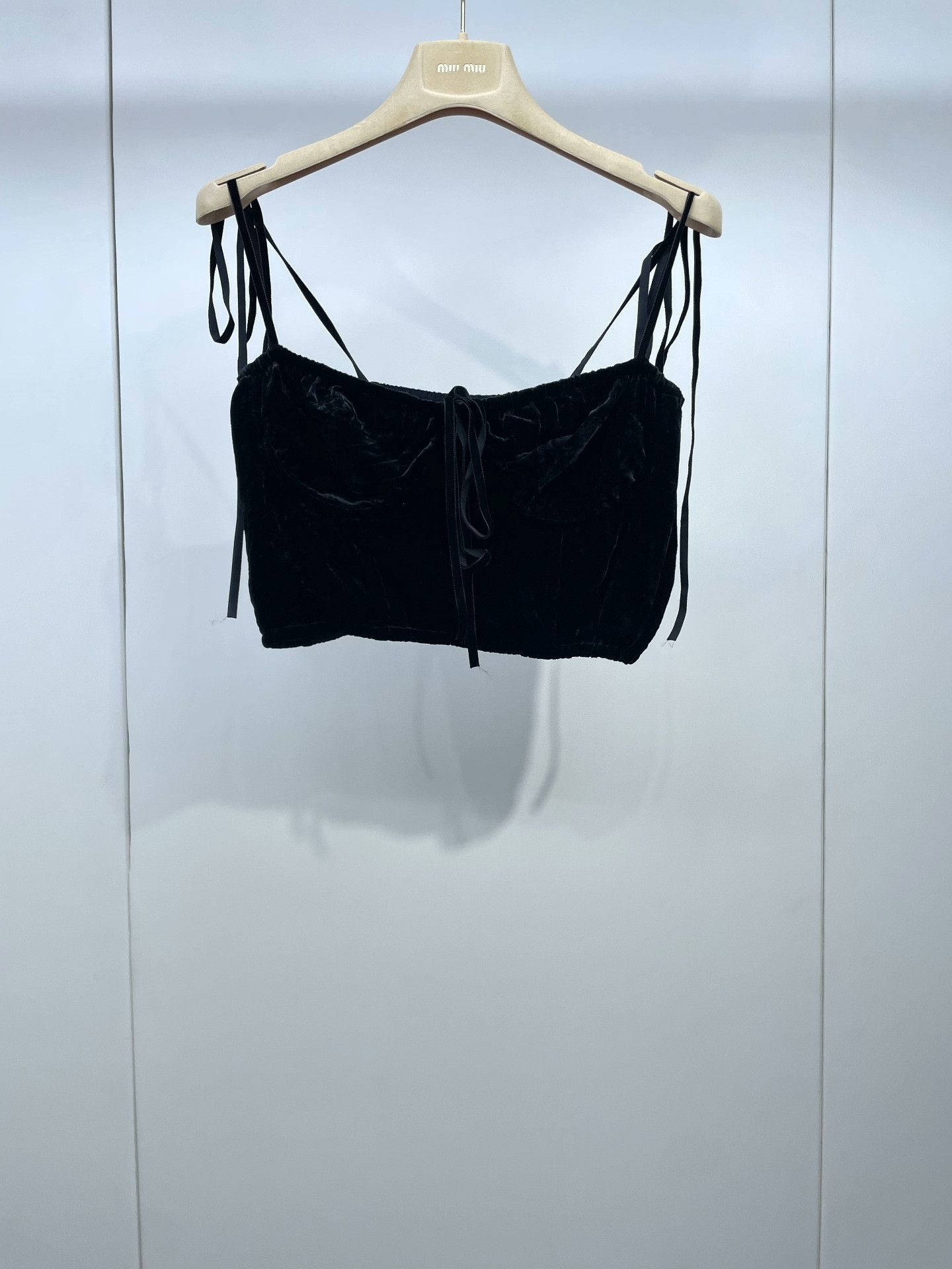 Miu Miu Miu Miu Black Velvet Bow Tie Vest Size S / US 4 / IT 40 - 1 Thumbnail