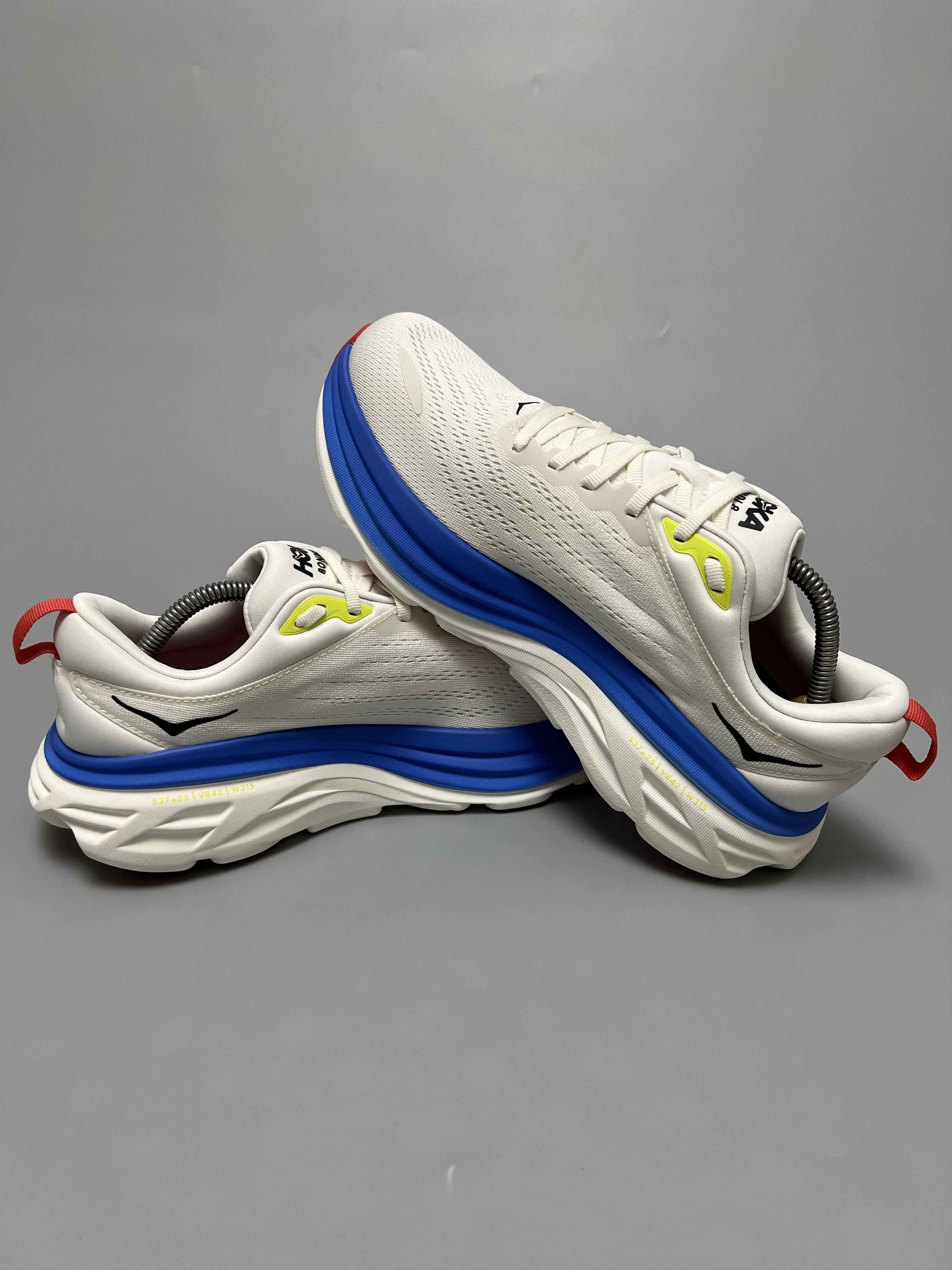 Hoka 8.5 EE Hoka One One Bondi 8 Wide Running Shoes Gym Walking Size US 8.5 / EU 41-42 - 5 Thumbnail