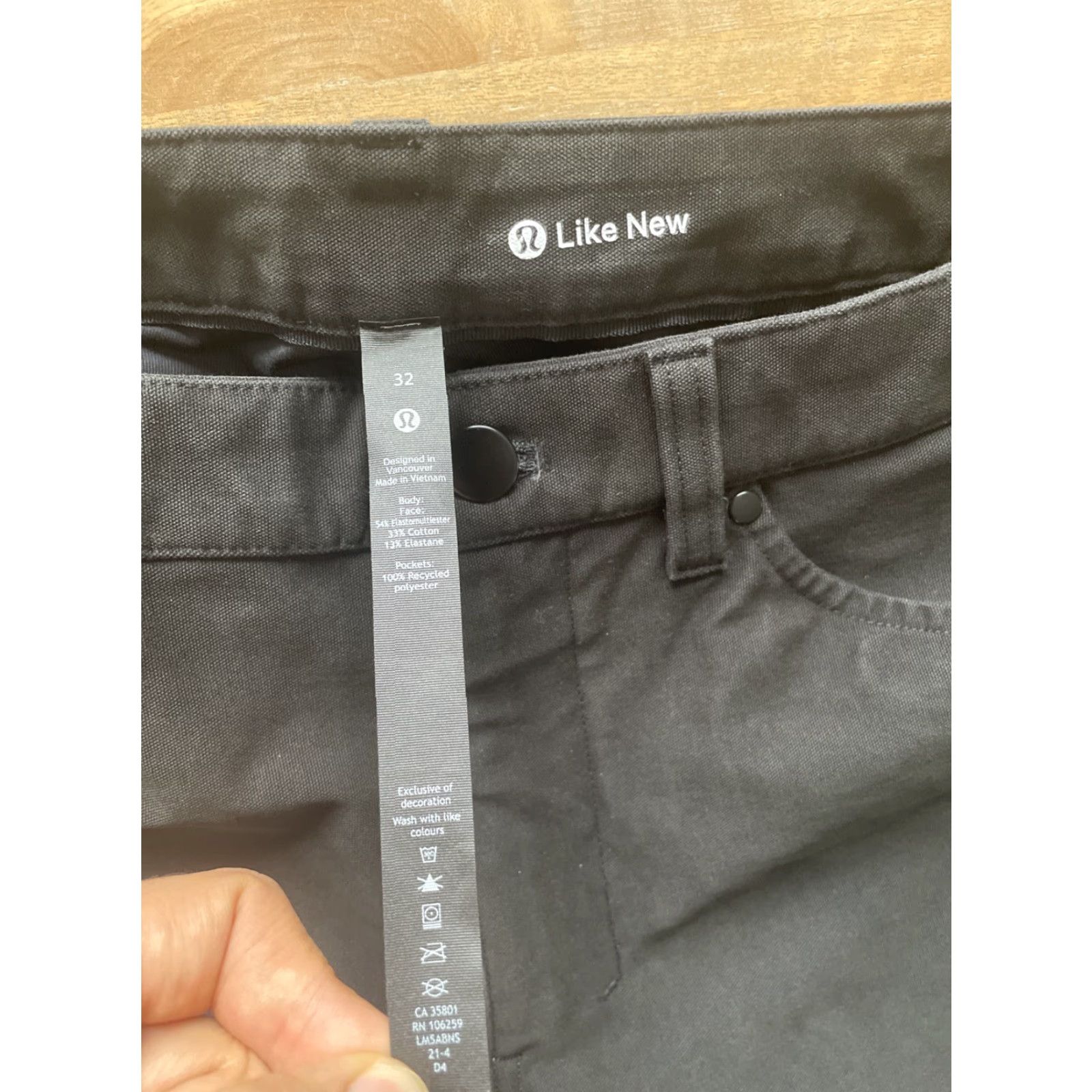Lululemon Lululemon Slim Fit Pants Mens 32x31 Black Cotton VersaTwill Chino Trouser Shirt Pants Size US 32 / EU 48 - 3 Thumbnail