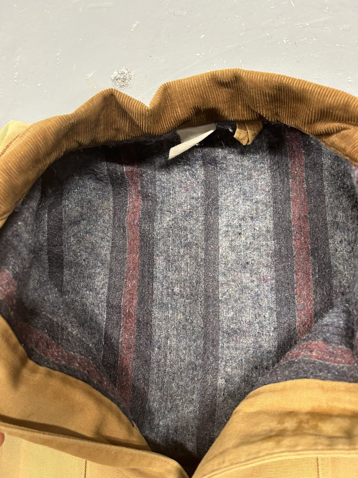 Carhartt × Vintage Vintage Beige Distressed Carhartt Chore Coat Blanket Lined Size US XL / EU 56 / 4 - 3 Thumbnail