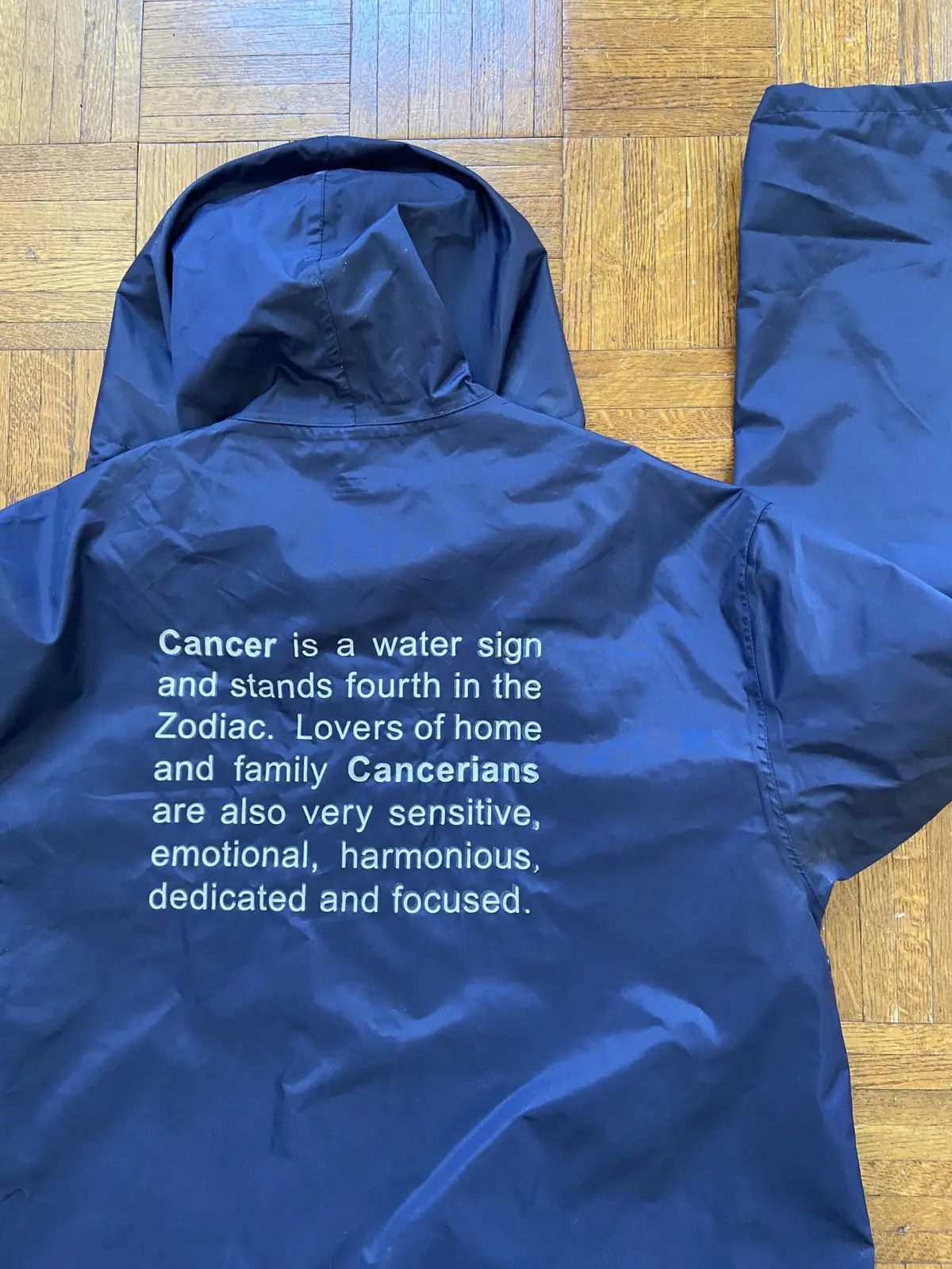 Vetements Vetements Cancer Raincoat Size US S / EU 44-46 / 1 - 3 Thumbnail