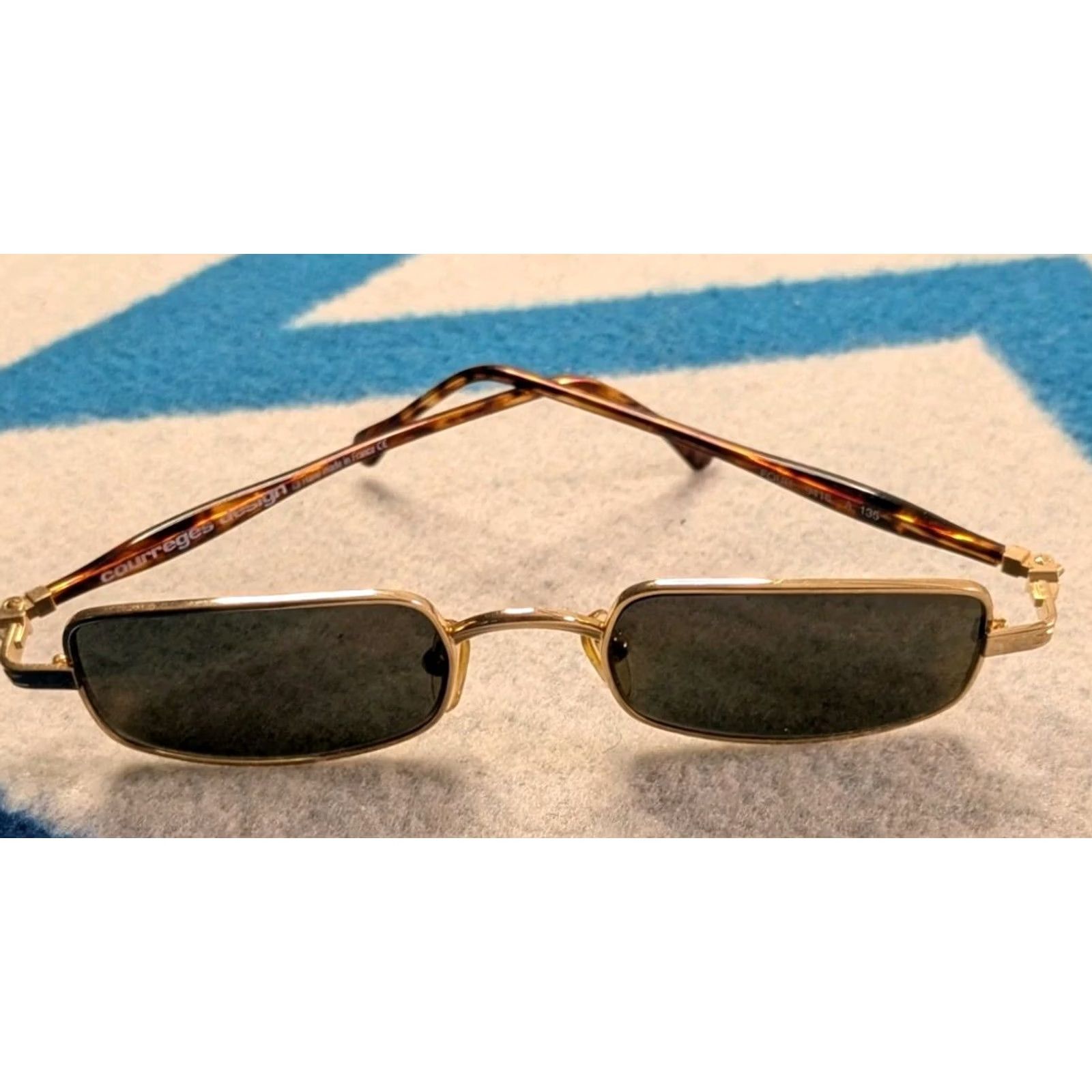Vintage VINTAGE Courreges Sunglasses Four 9416 A. 135 Hand Made in France Retro Pilot 90s Gold Adult Unisex Size ONE SIZE - 2 Thumbnail