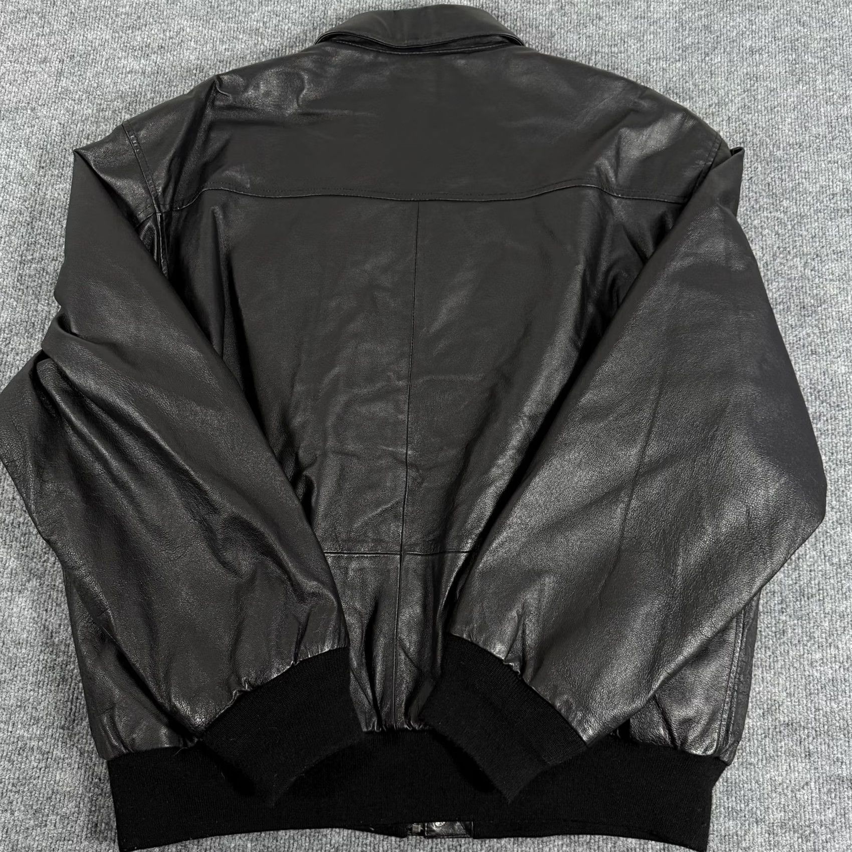 Brooks VINTAGE Brooks Leather Jacket Women 30 Black Moto Biker USA Faux Fur Lined 90s Size 4XL / US 24-26 - 4 Thumbnail