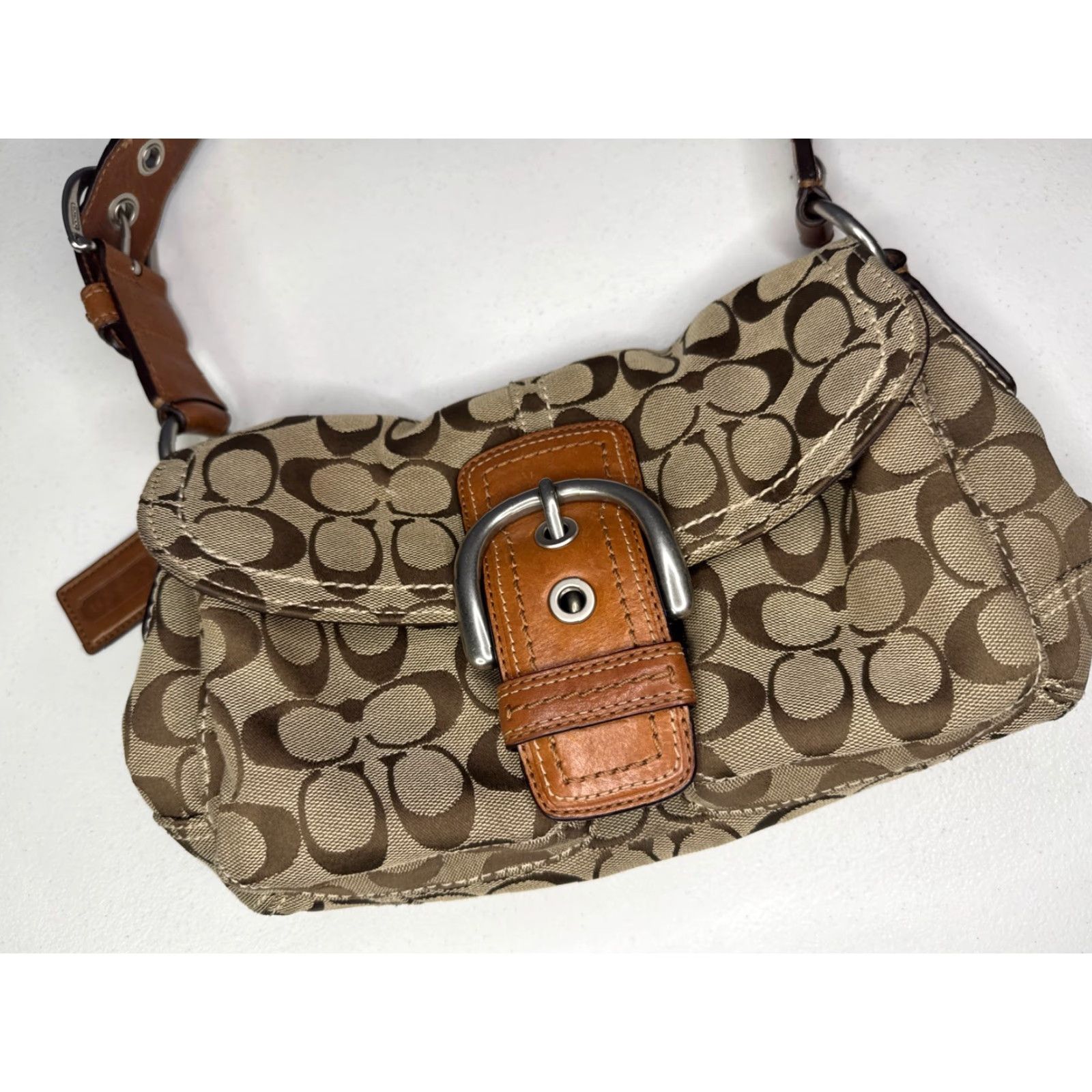 Coach Coach SoHo Y2K Shoulder Bag Brown Leather Jacquard Signature Print Purse Flap Size ONE SIZE - 2 Thumbnail