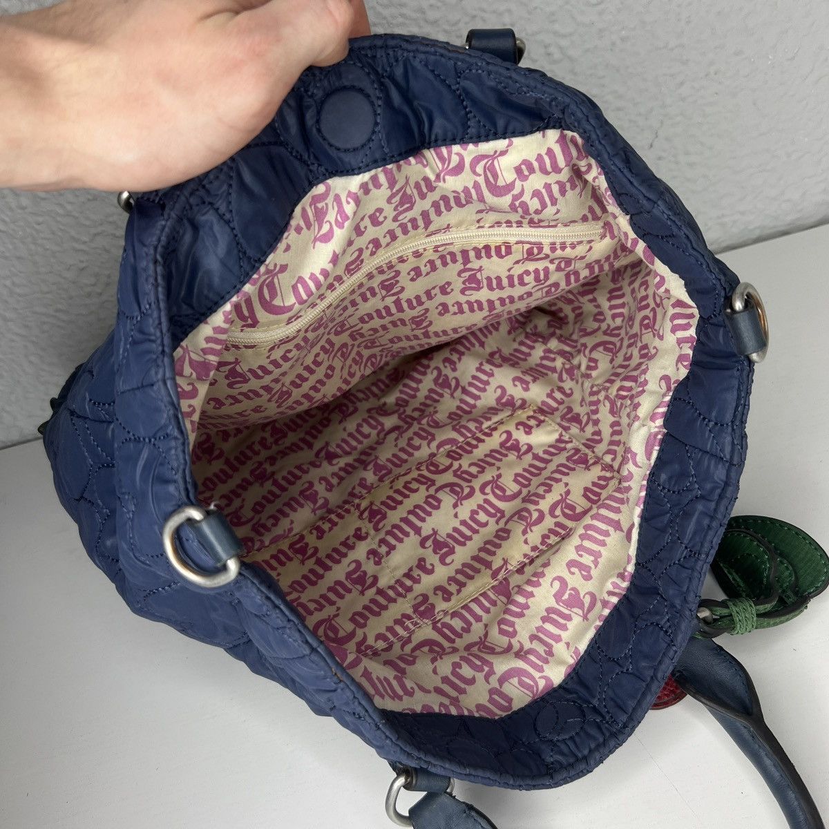 Juicy Couture Juicy Couture Shoulder Handle Tote Bag Quilted Hearts Cherry Size ONE SIZE - 8 Thumbnail