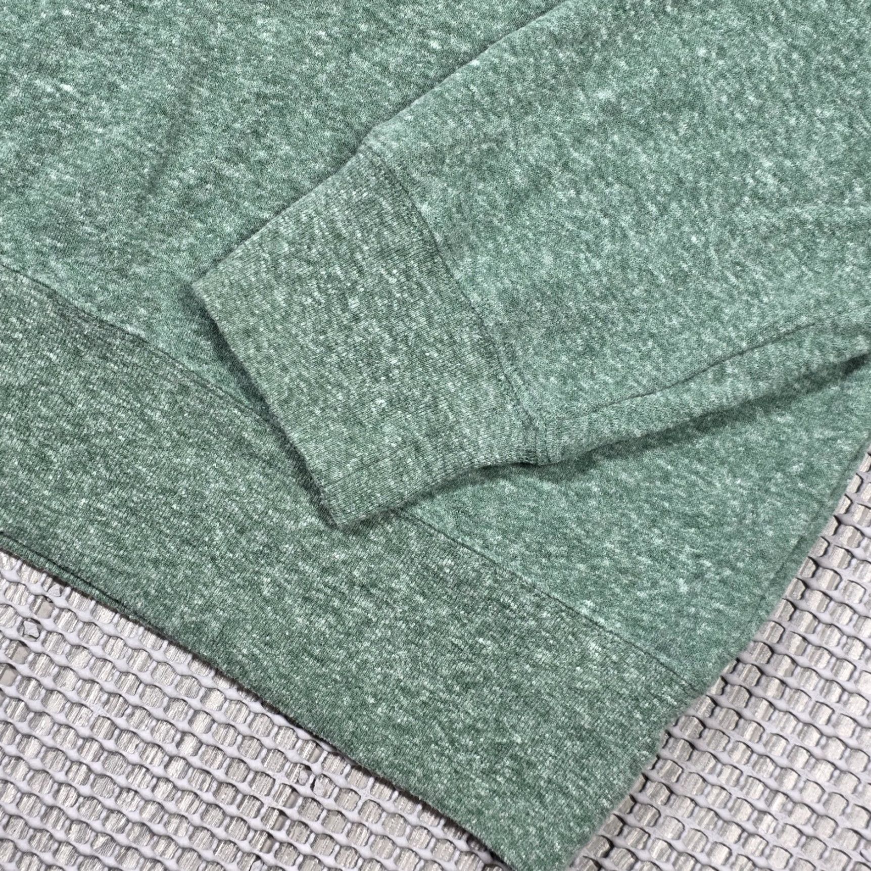 J.Crew J. Crew Authentic Fleece Crew Neck Sweatshirt Heather Green Size M Long Sleeve Mens Regular Pullover Casual All Seasons Pockets Cotton Polyester Size US M / EU 48-50 / 2 - 6 Thumbnail