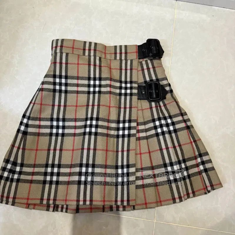 Burberry Burberry Khaki Cotton Women's Skirt. Size 22" - 1 Thumbnail